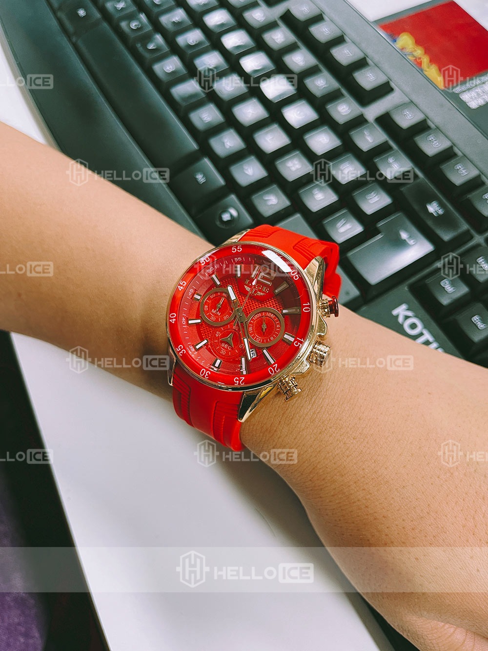 Helloice Review Image