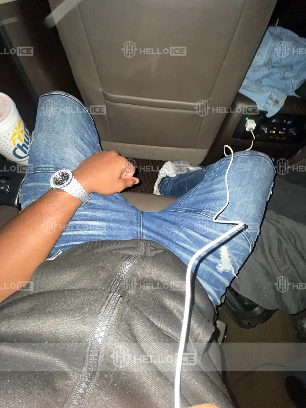 Helloice Review Image