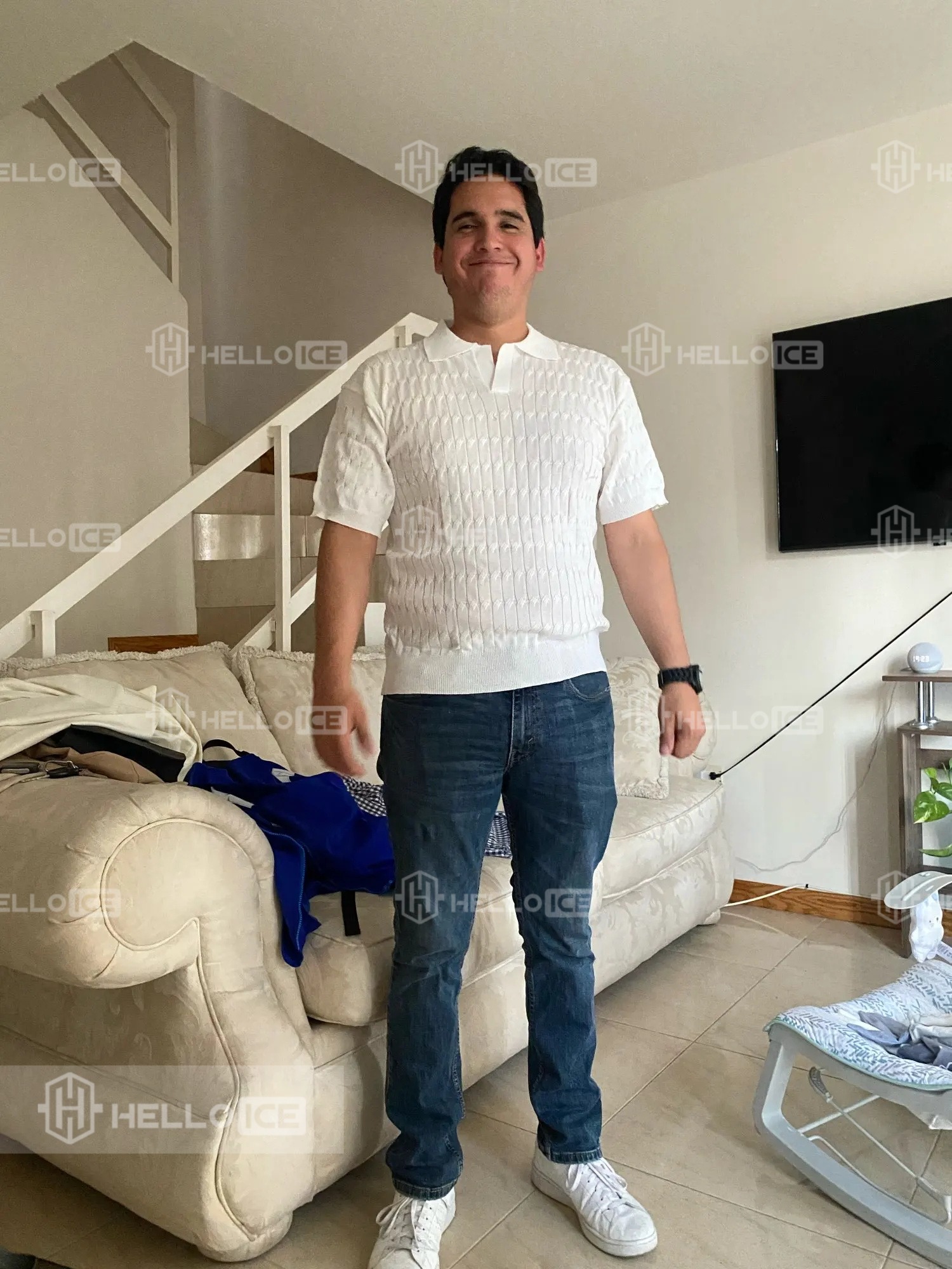 Helloice Review Image