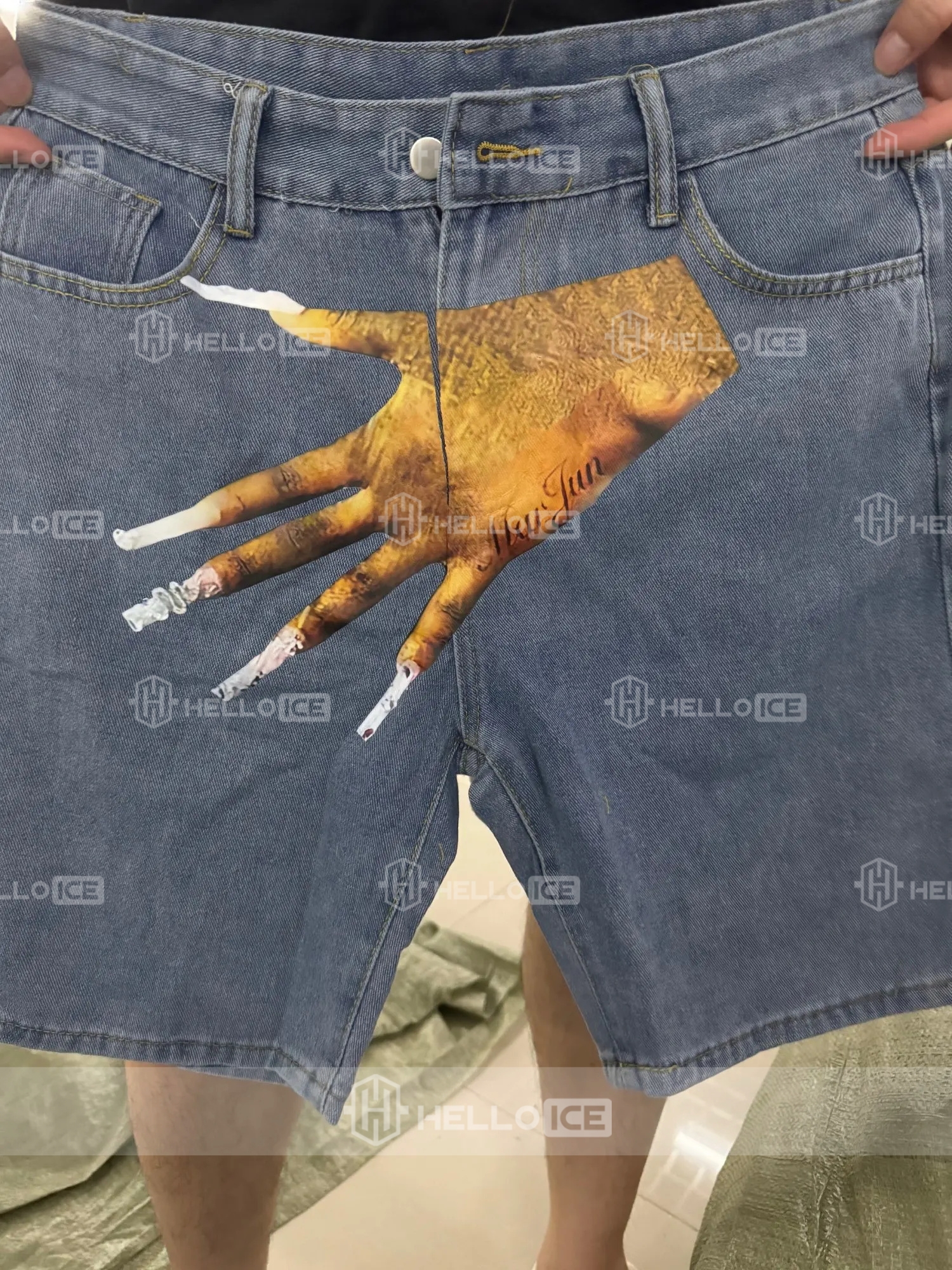 Helloice Review Image