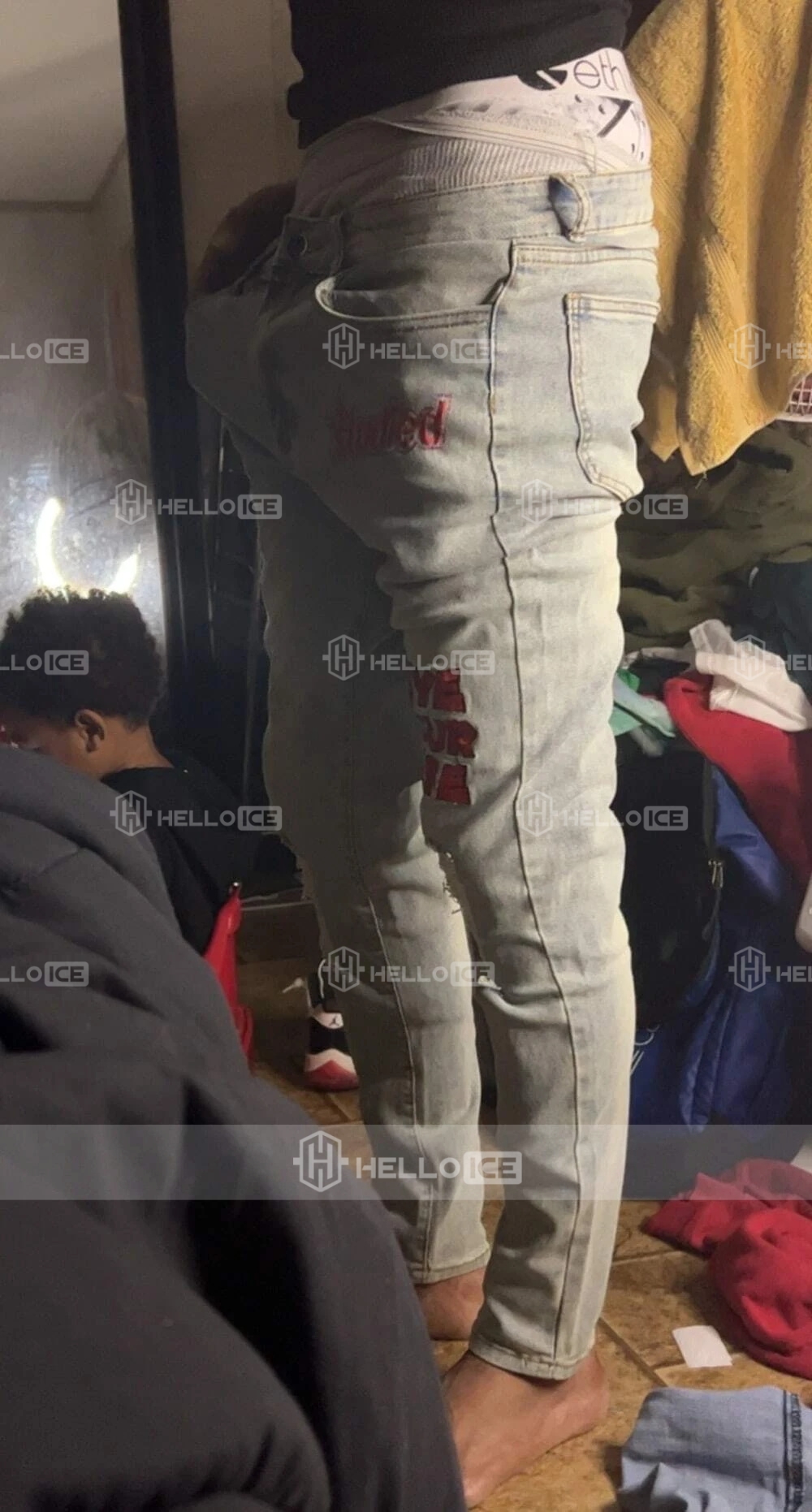 Helloice Review Image