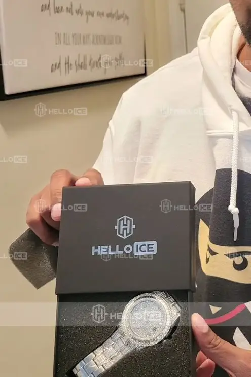 Helloice Review Image
