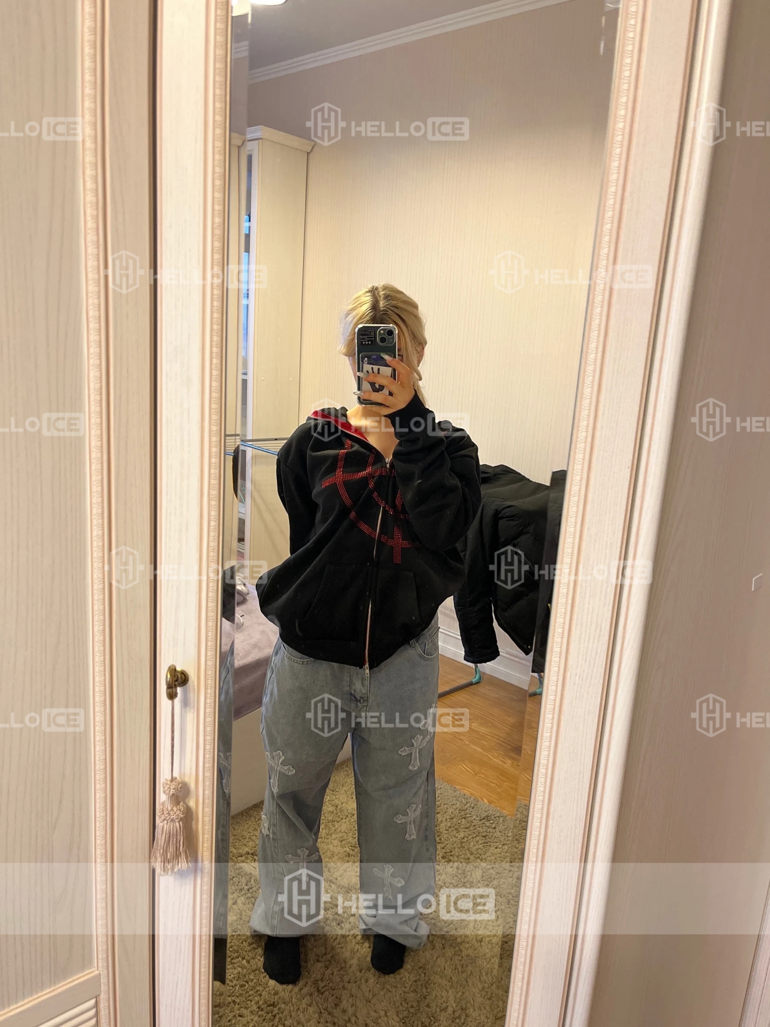 Helloice Review Image