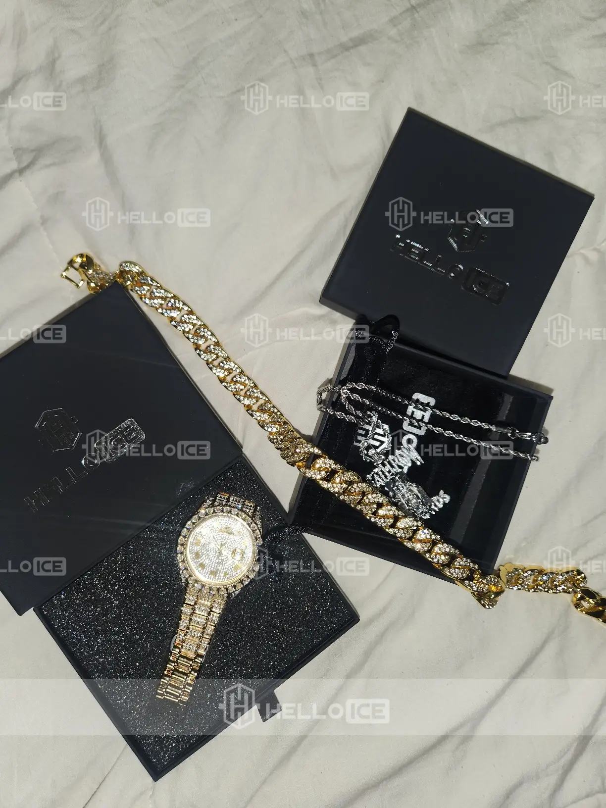 Helloice Review Image