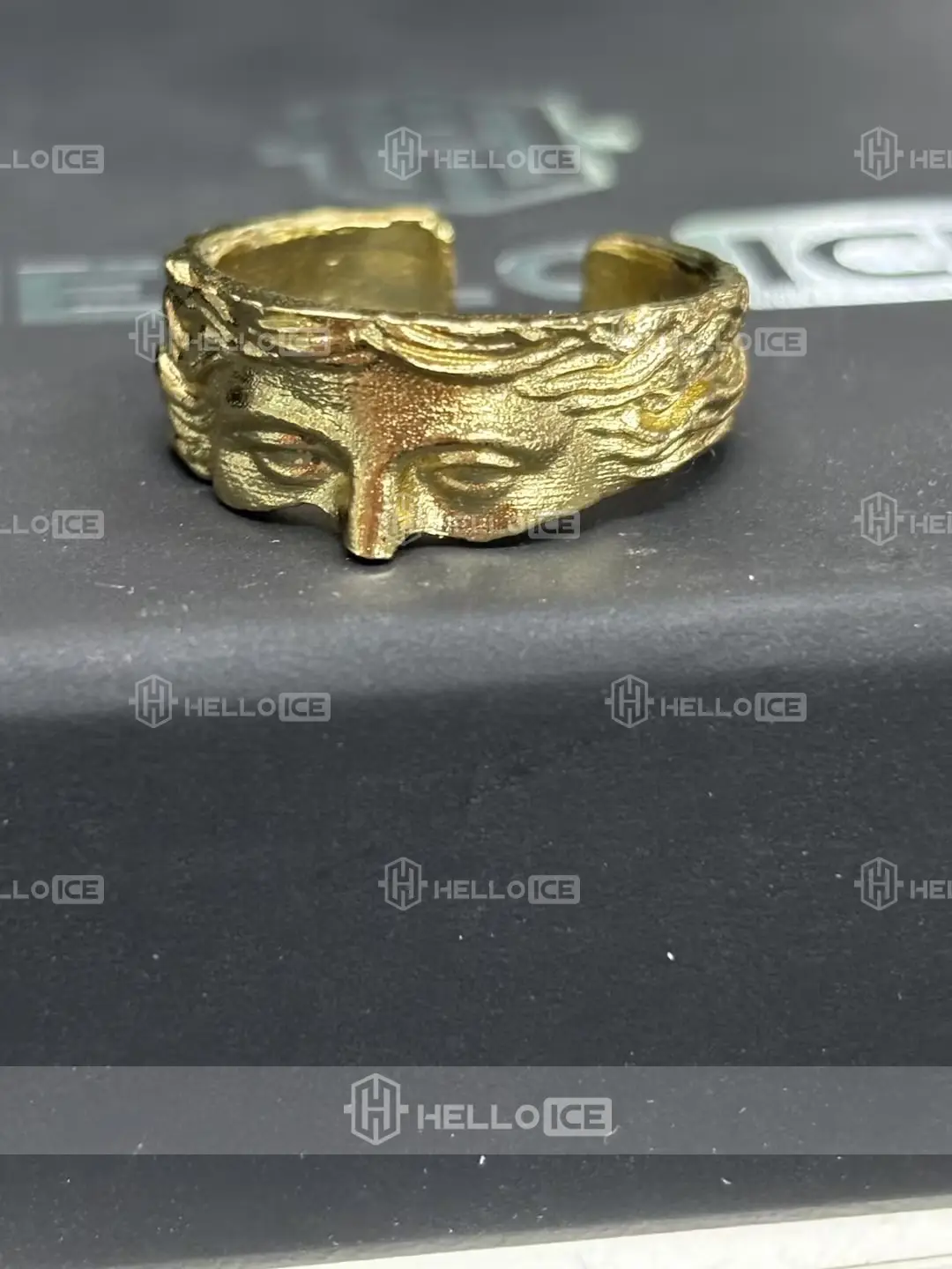 Helloice Review Image