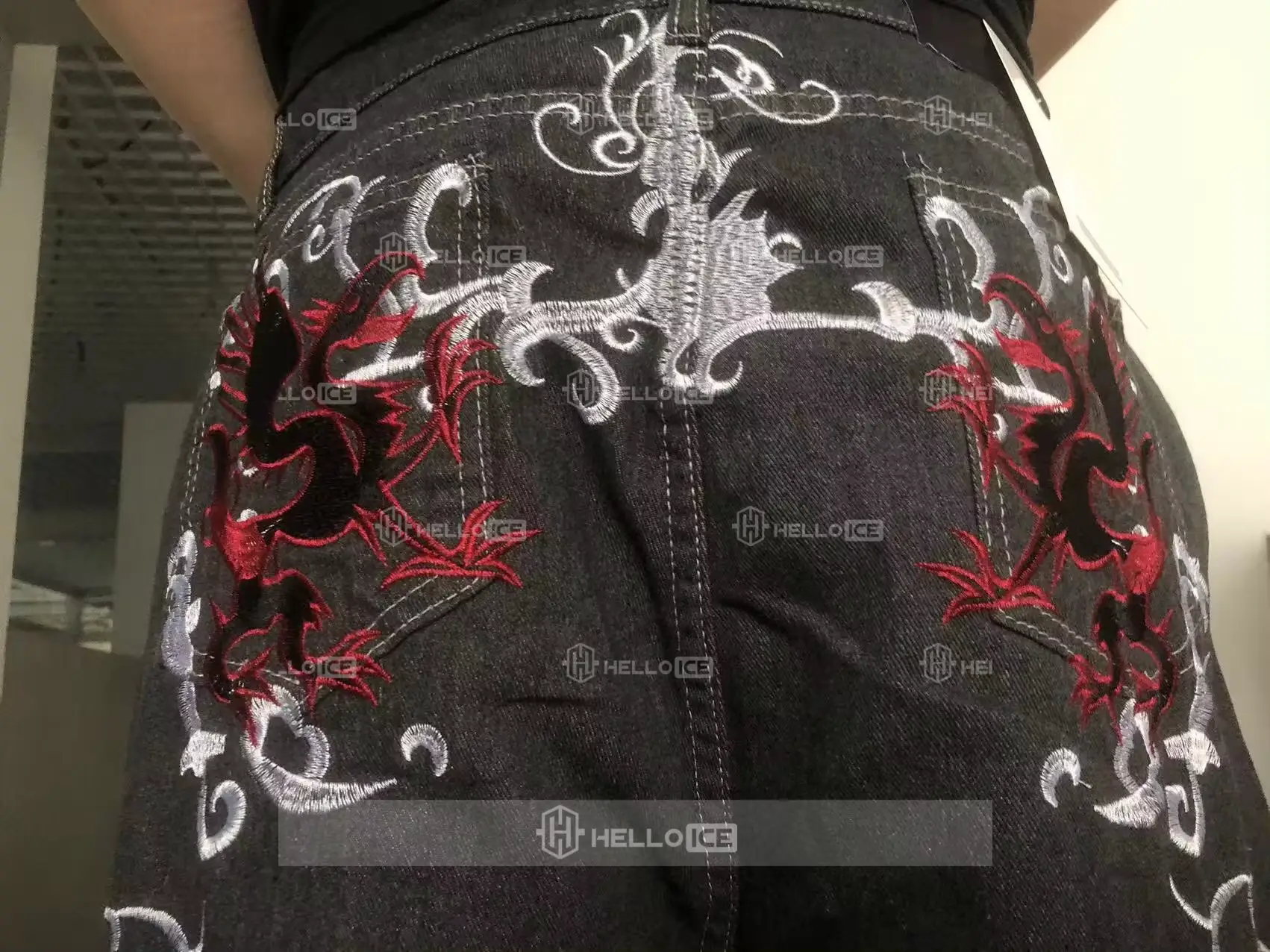 Helloice Review Image