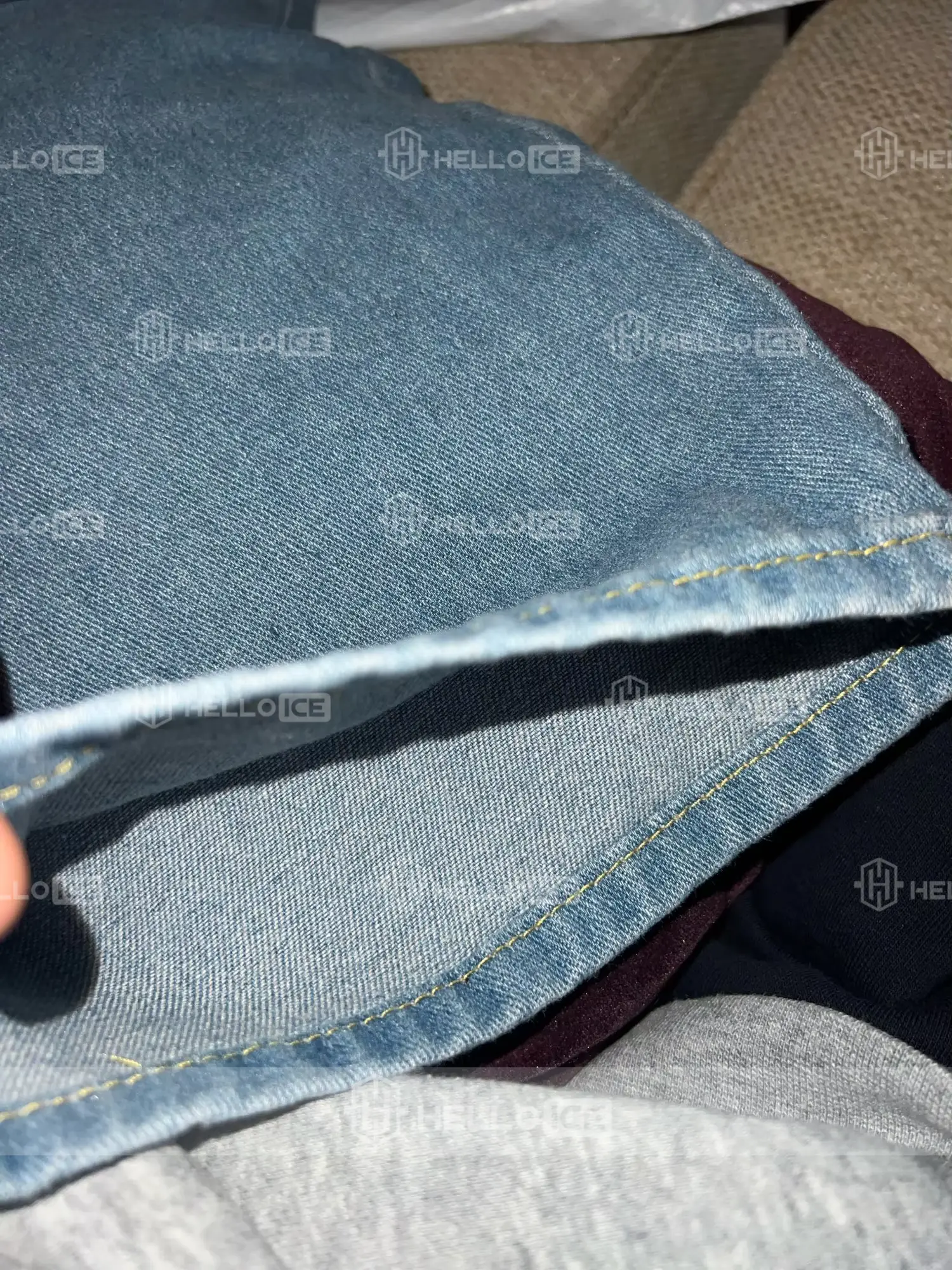 Helloice Review Image