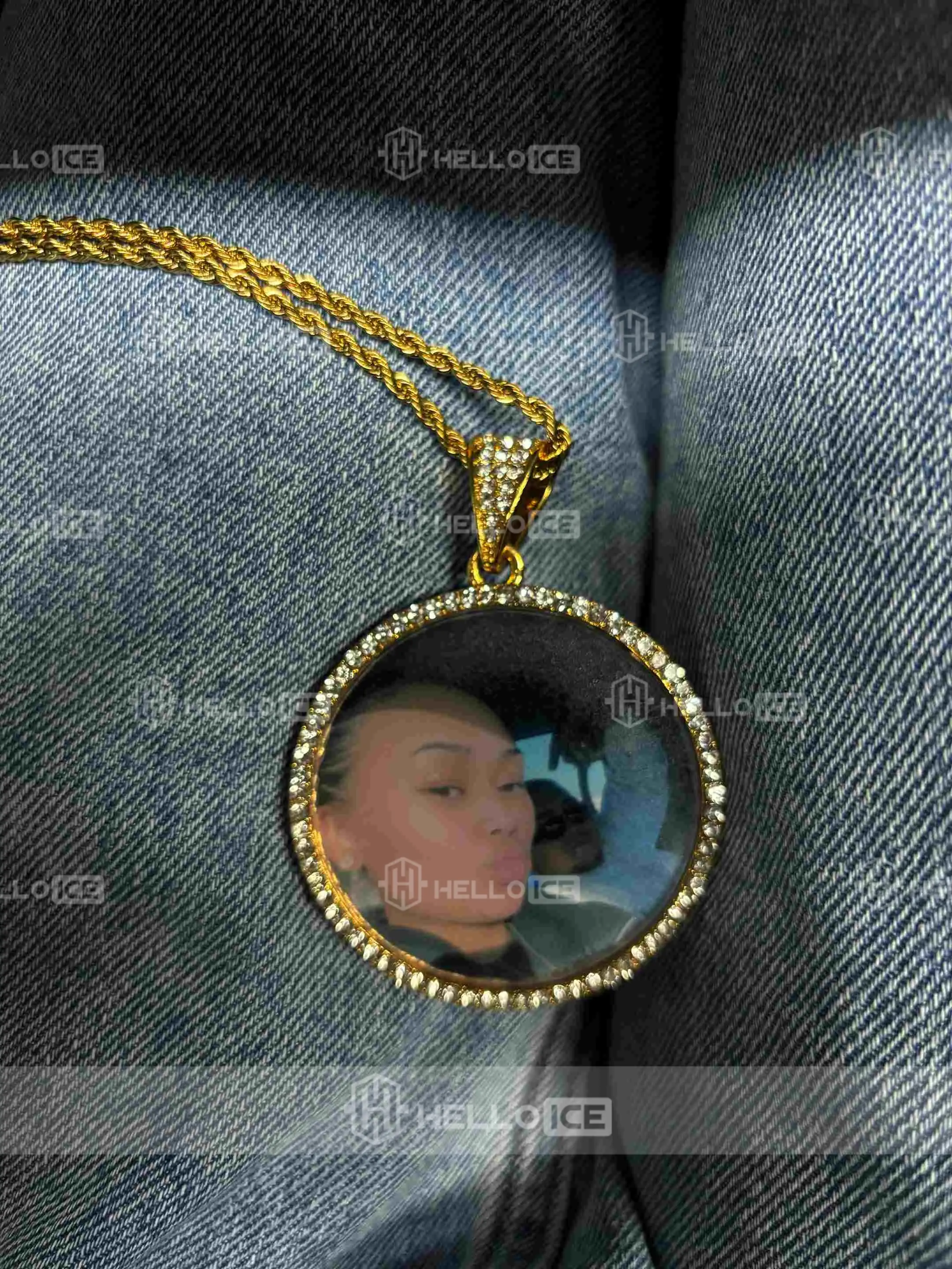 Helloice Review Image