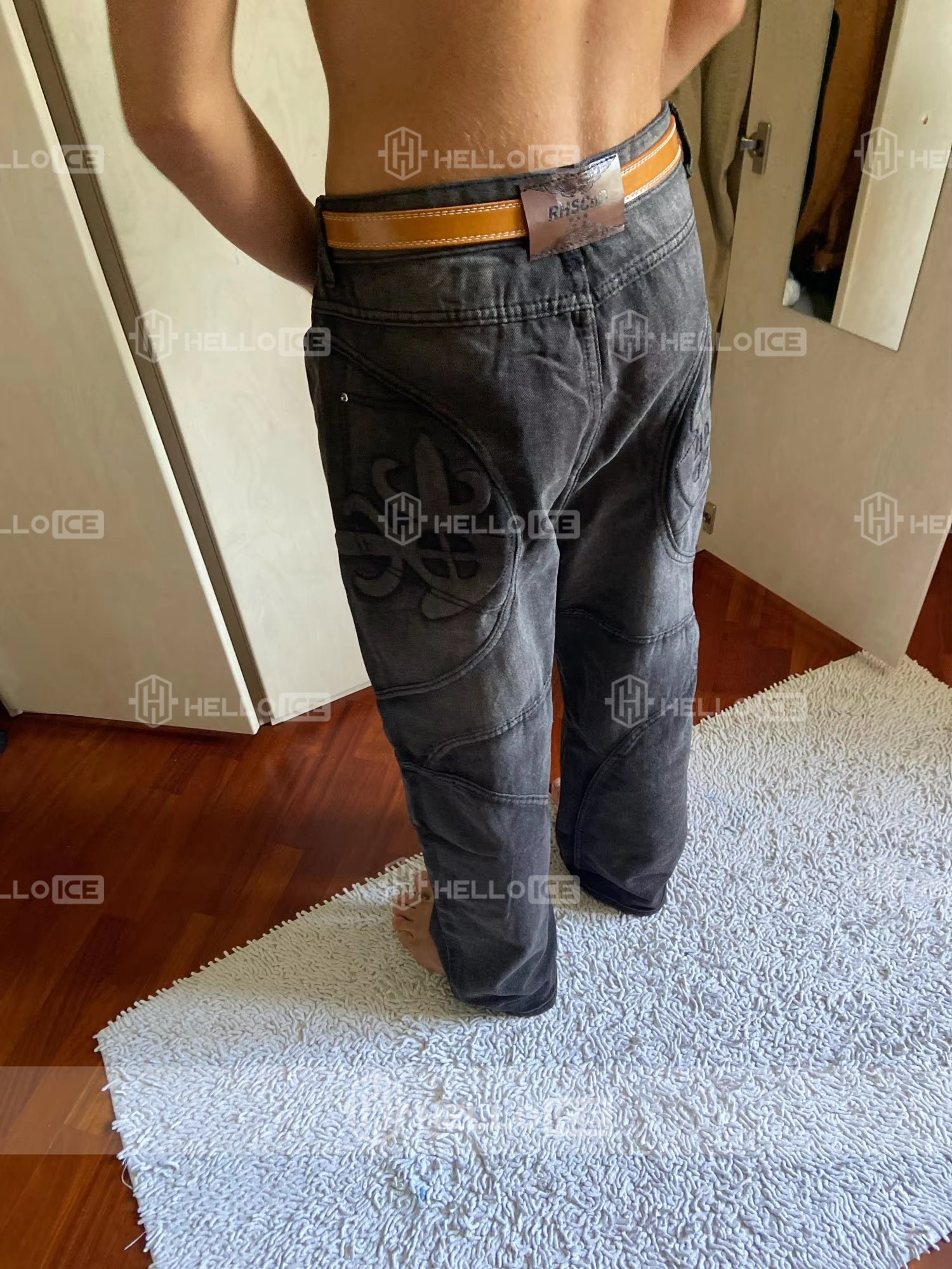 Helloice Review Image