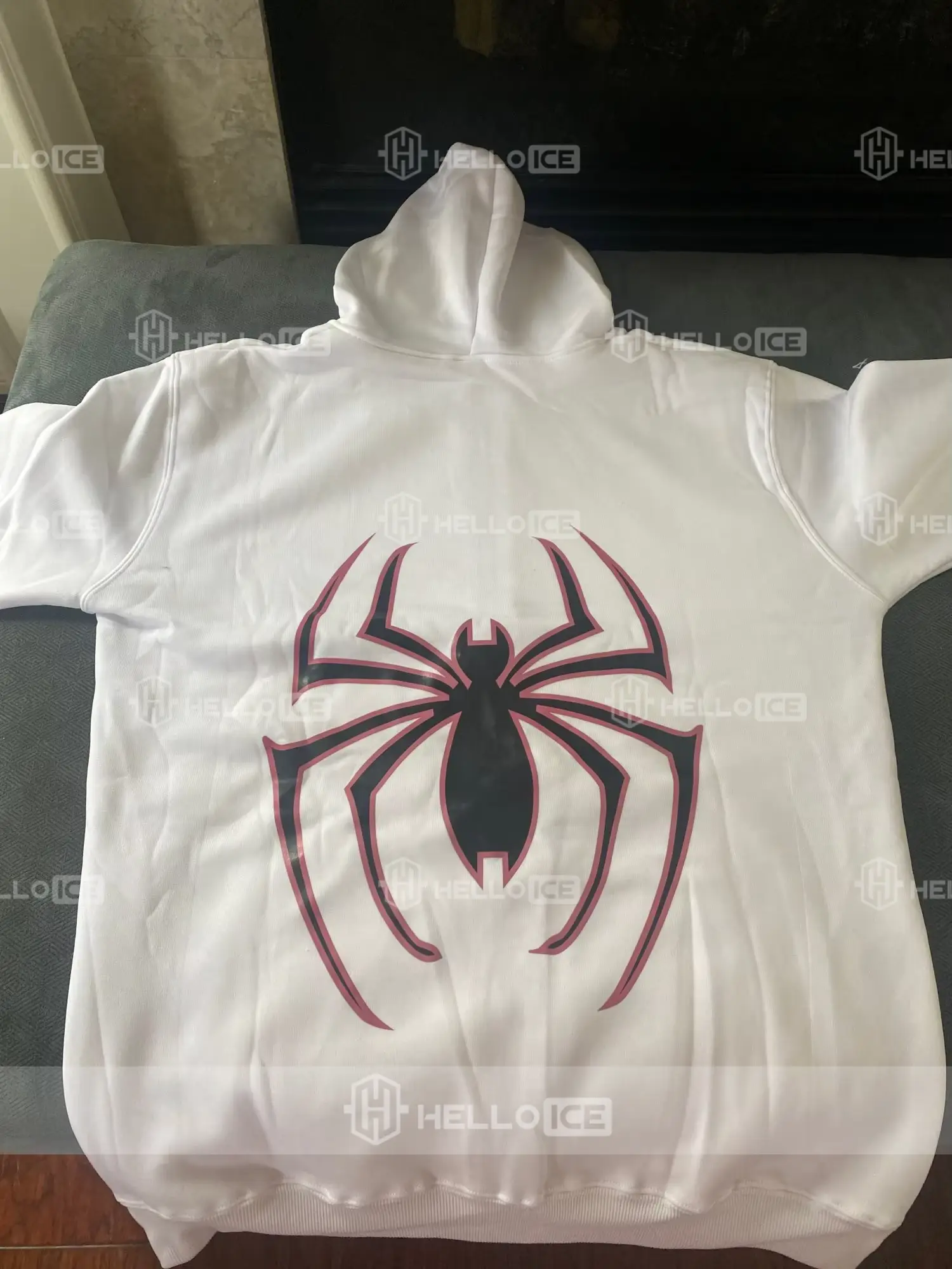 Helloice Review Image