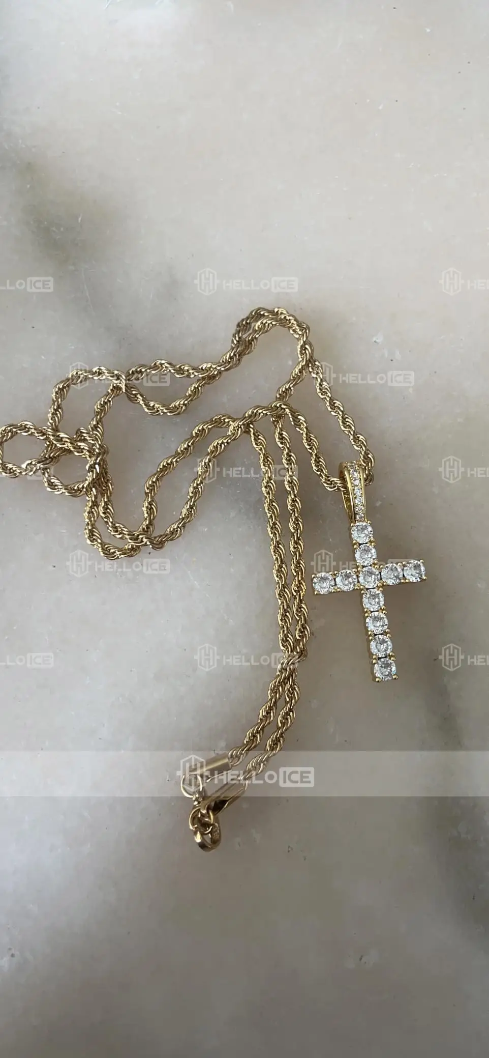 Helloice Review Image