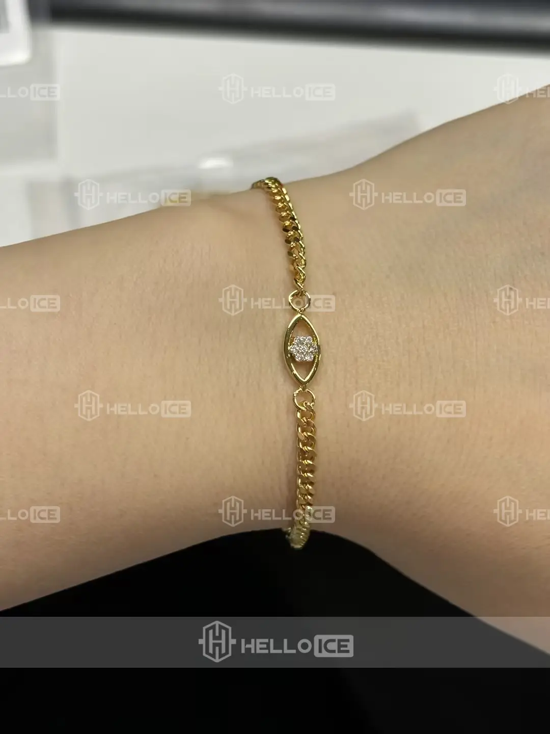 Helloice Review Image