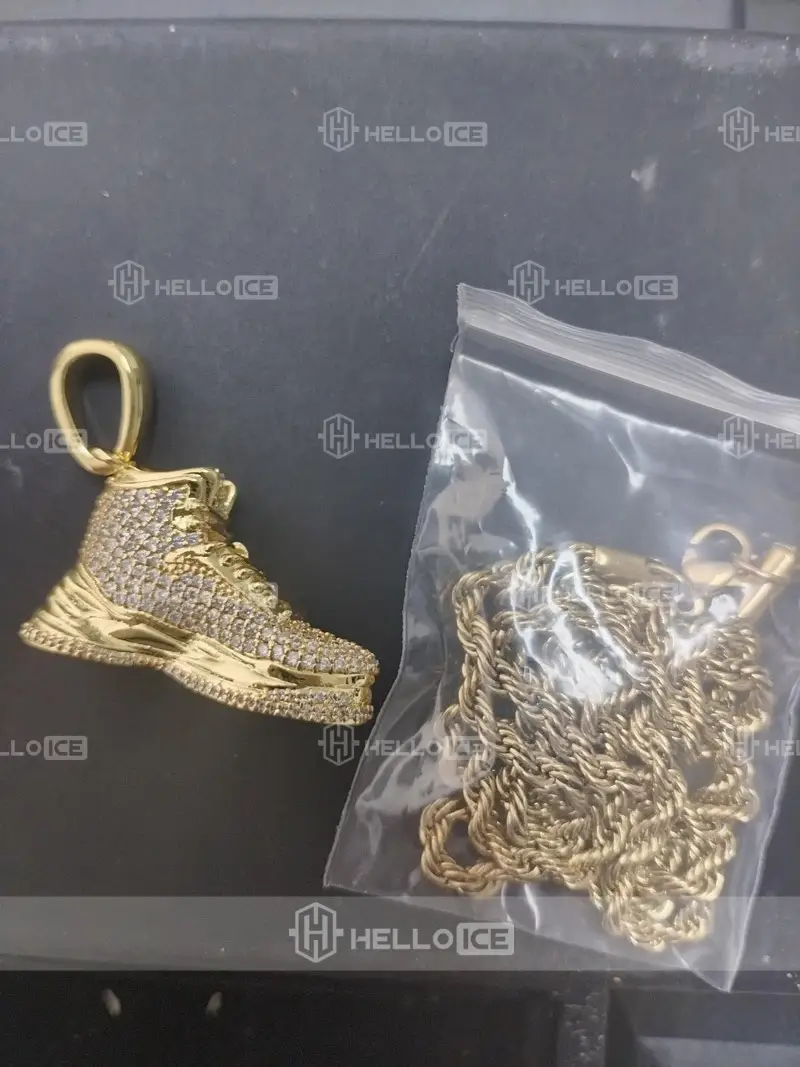 Helloice Review Image