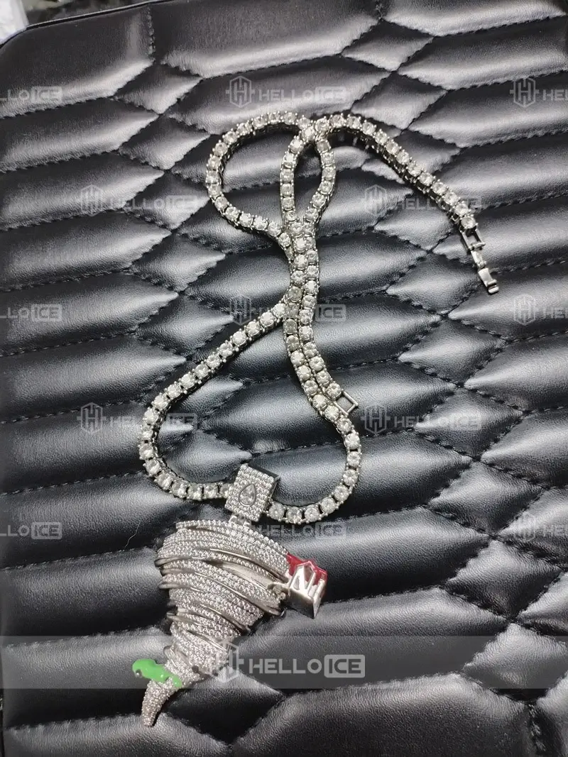 Helloice Review Image