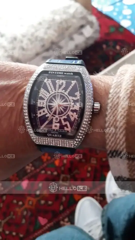 Helloice Review Image