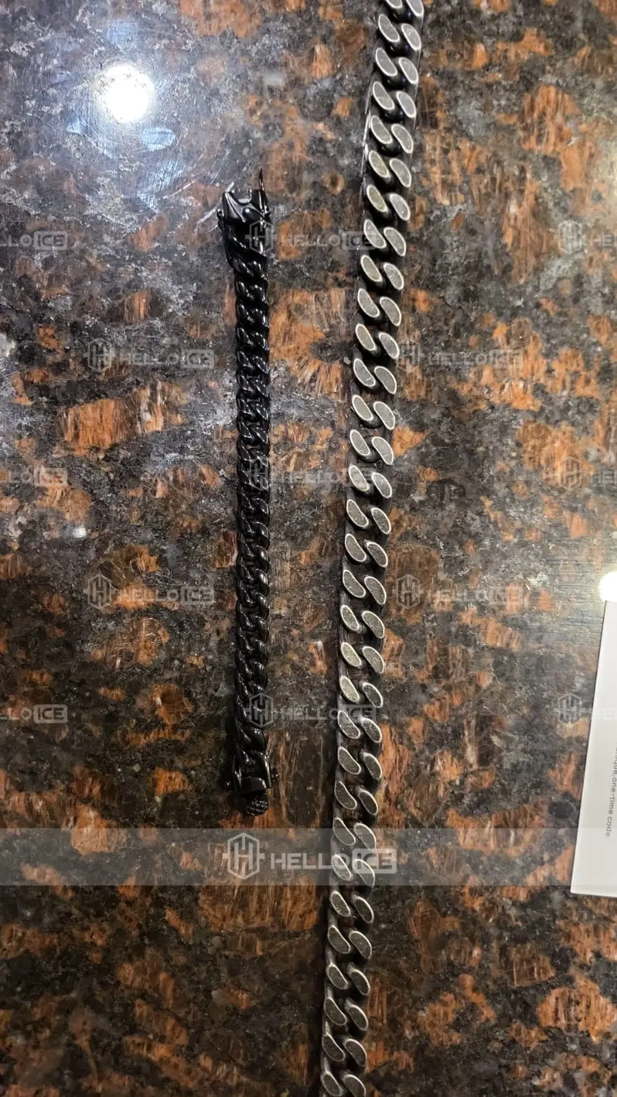 Helloice Review Image