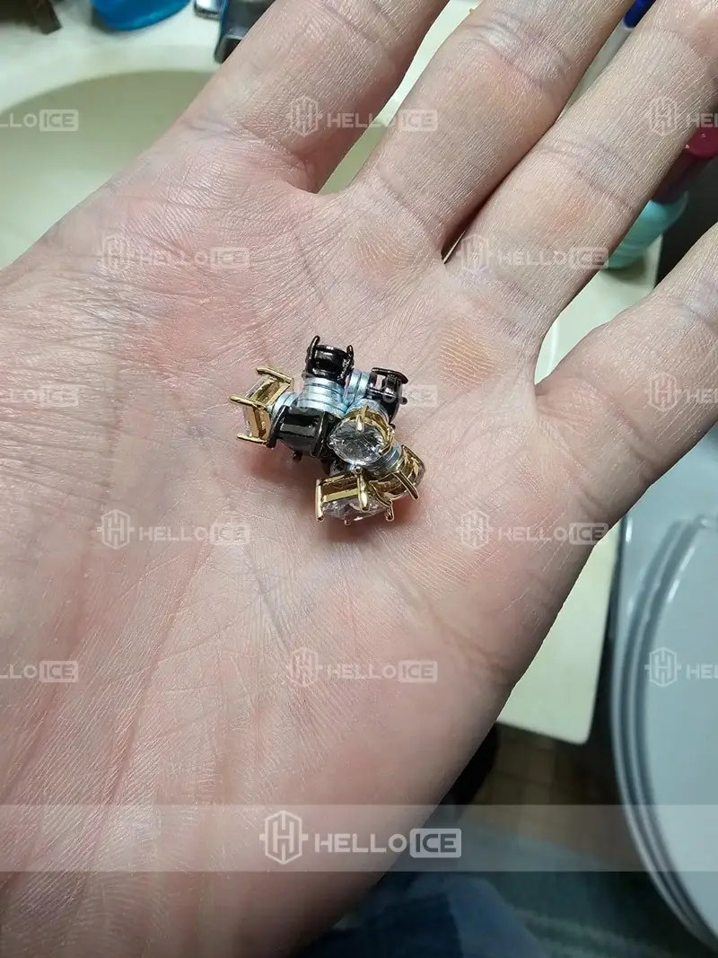 Helloice Review Image