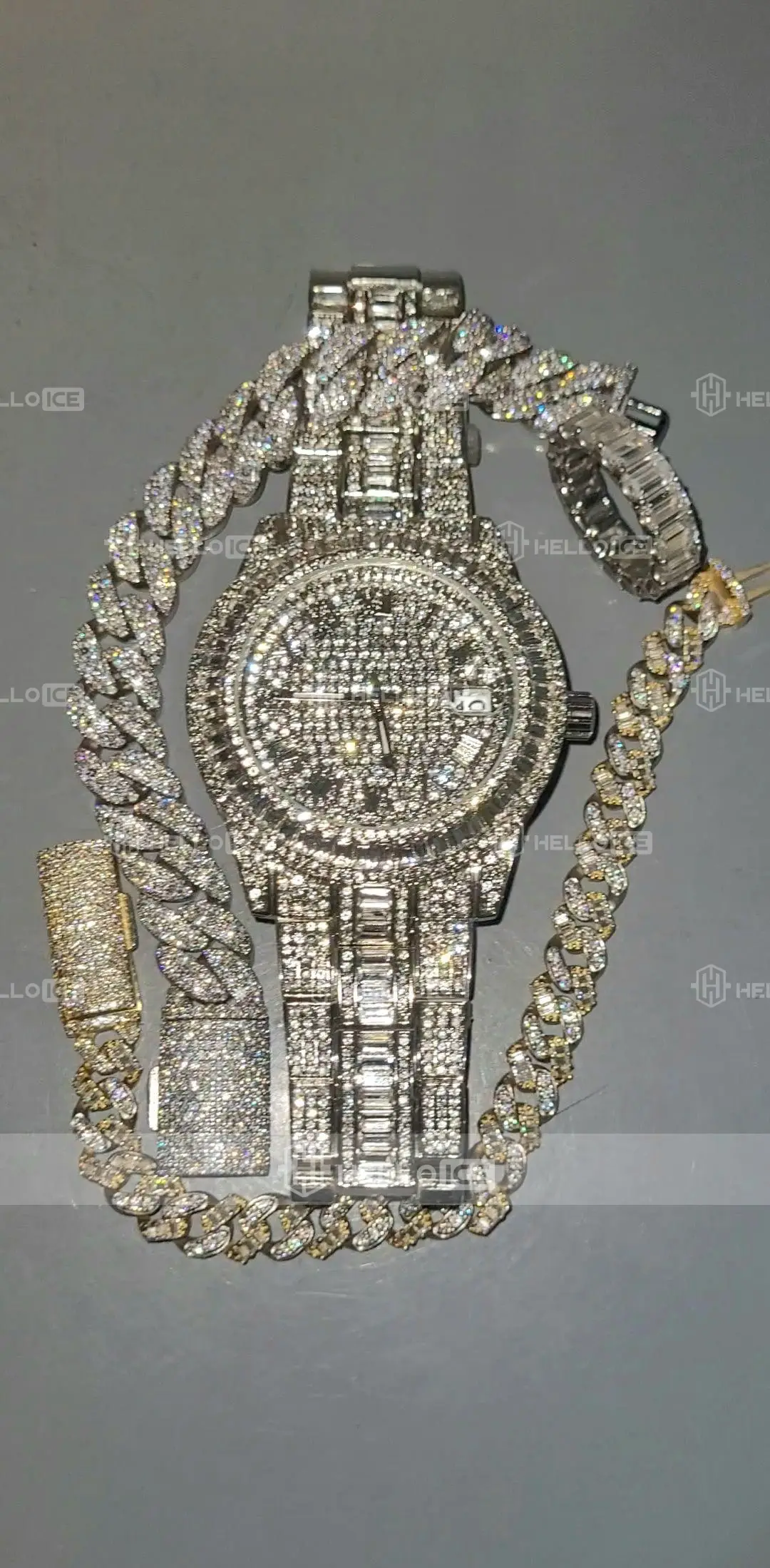 Helloice Review Image