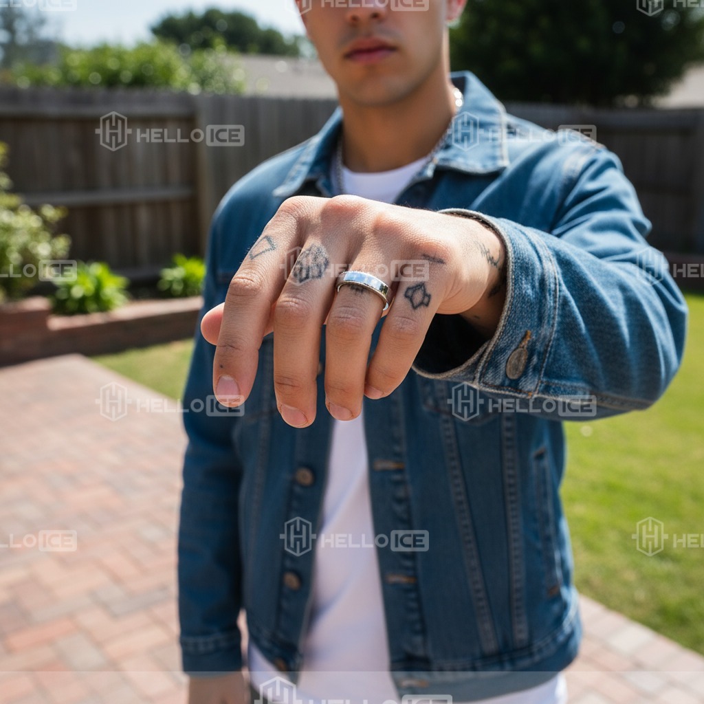 Helloice Review Image