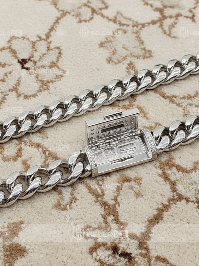 Helloice Review Image