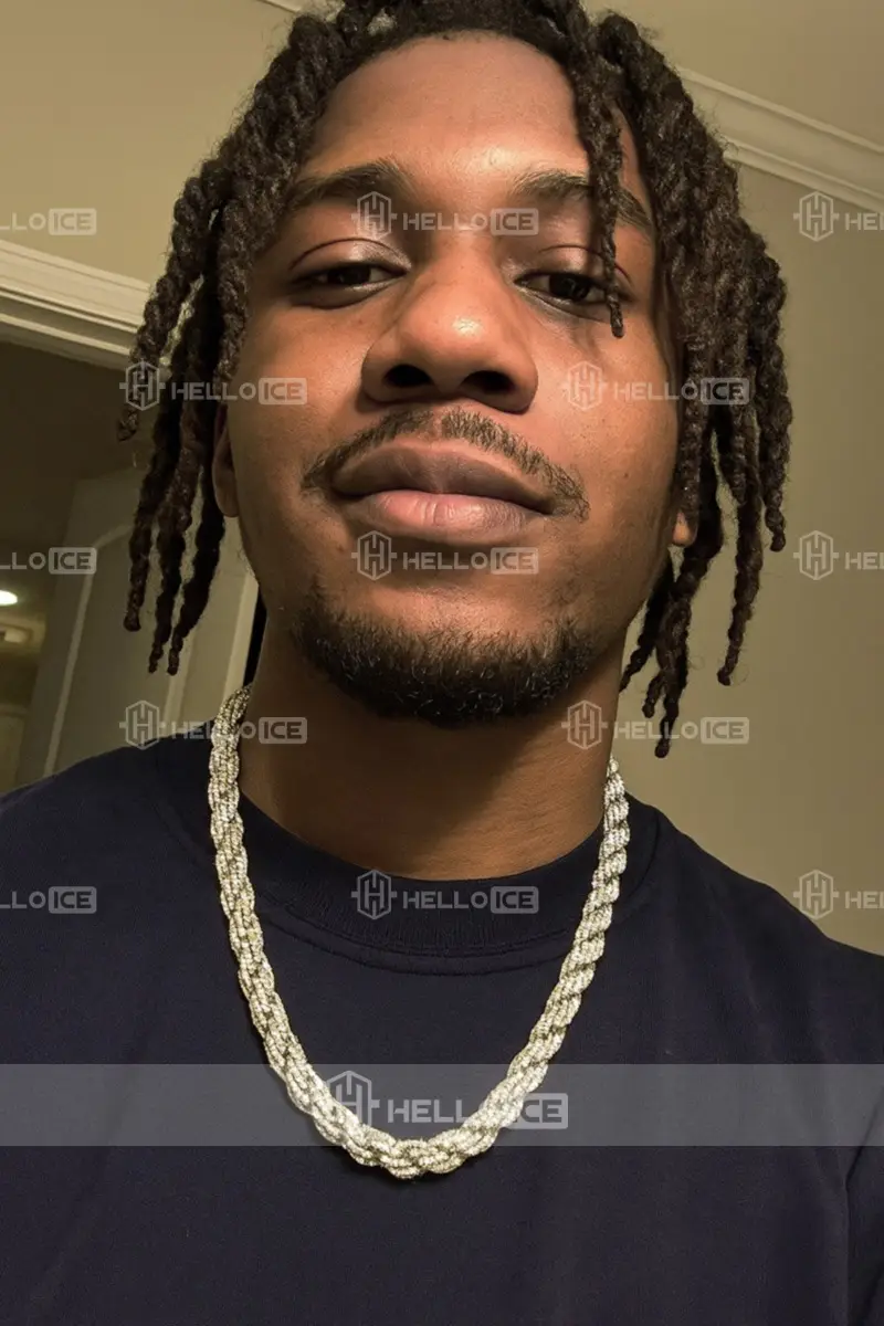 Helloice Review Image