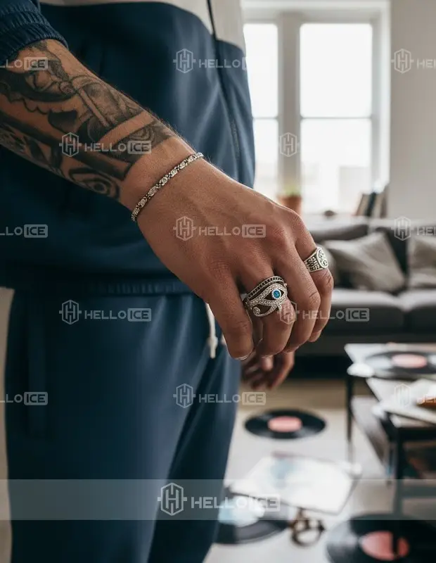 Helloice Review Image