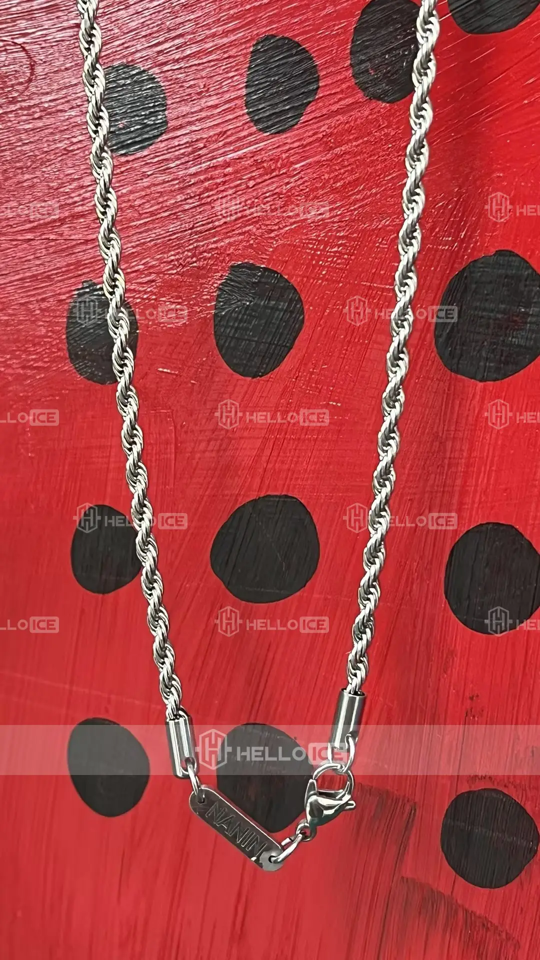 Helloice Review Image