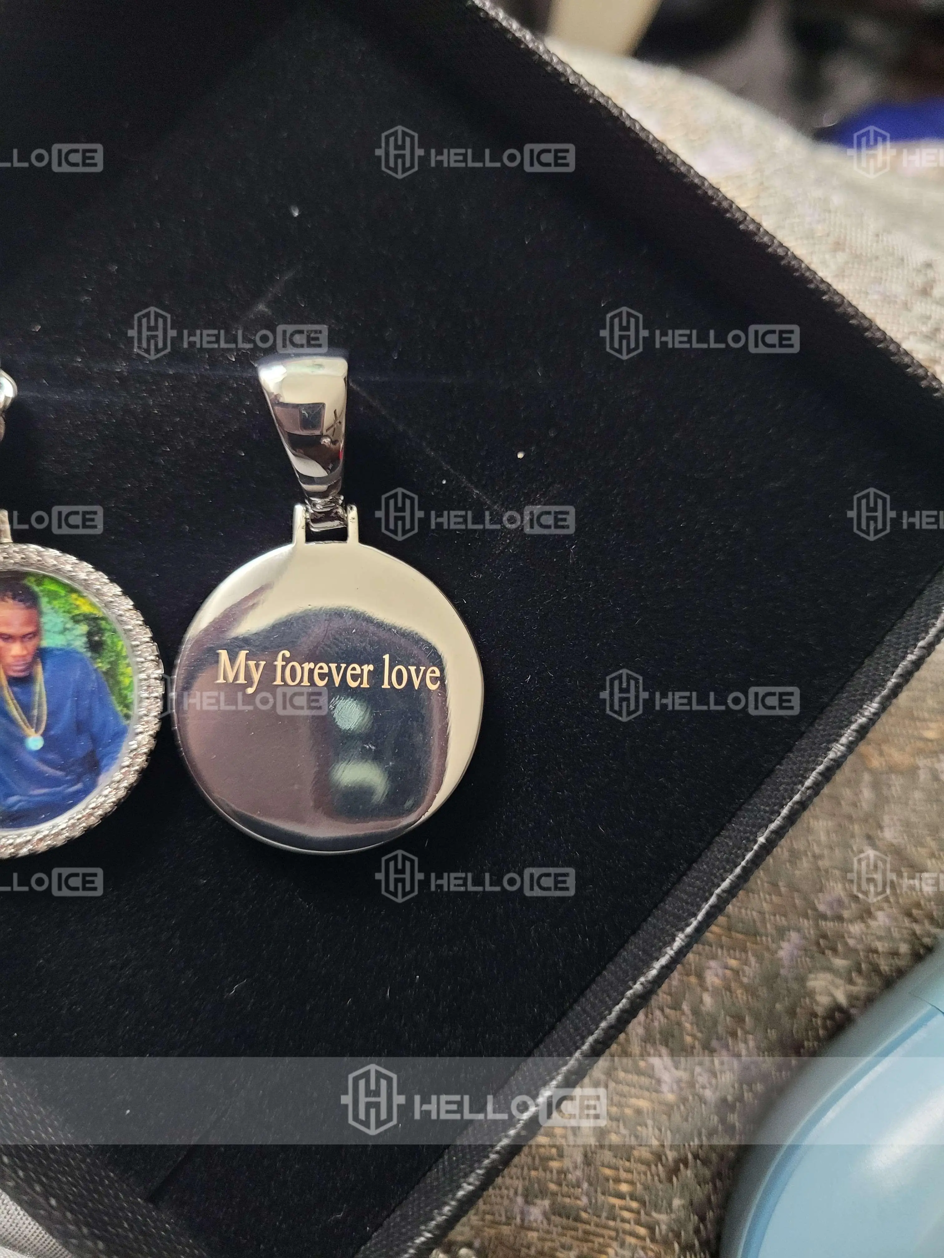 Helloice Review Image