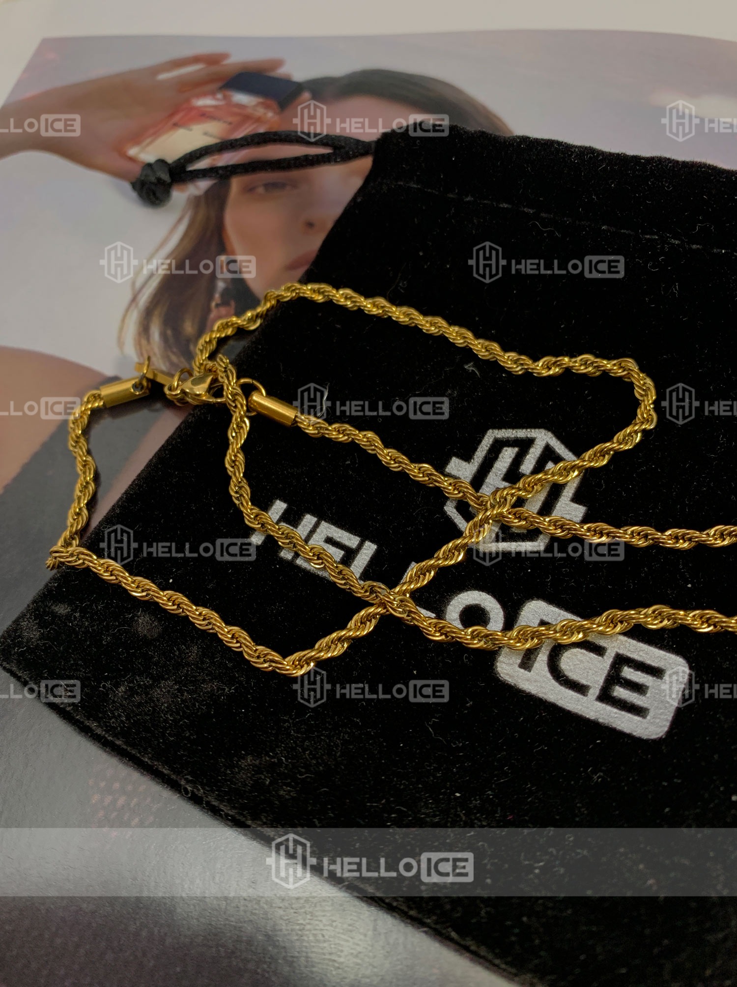 Helloice Review Image