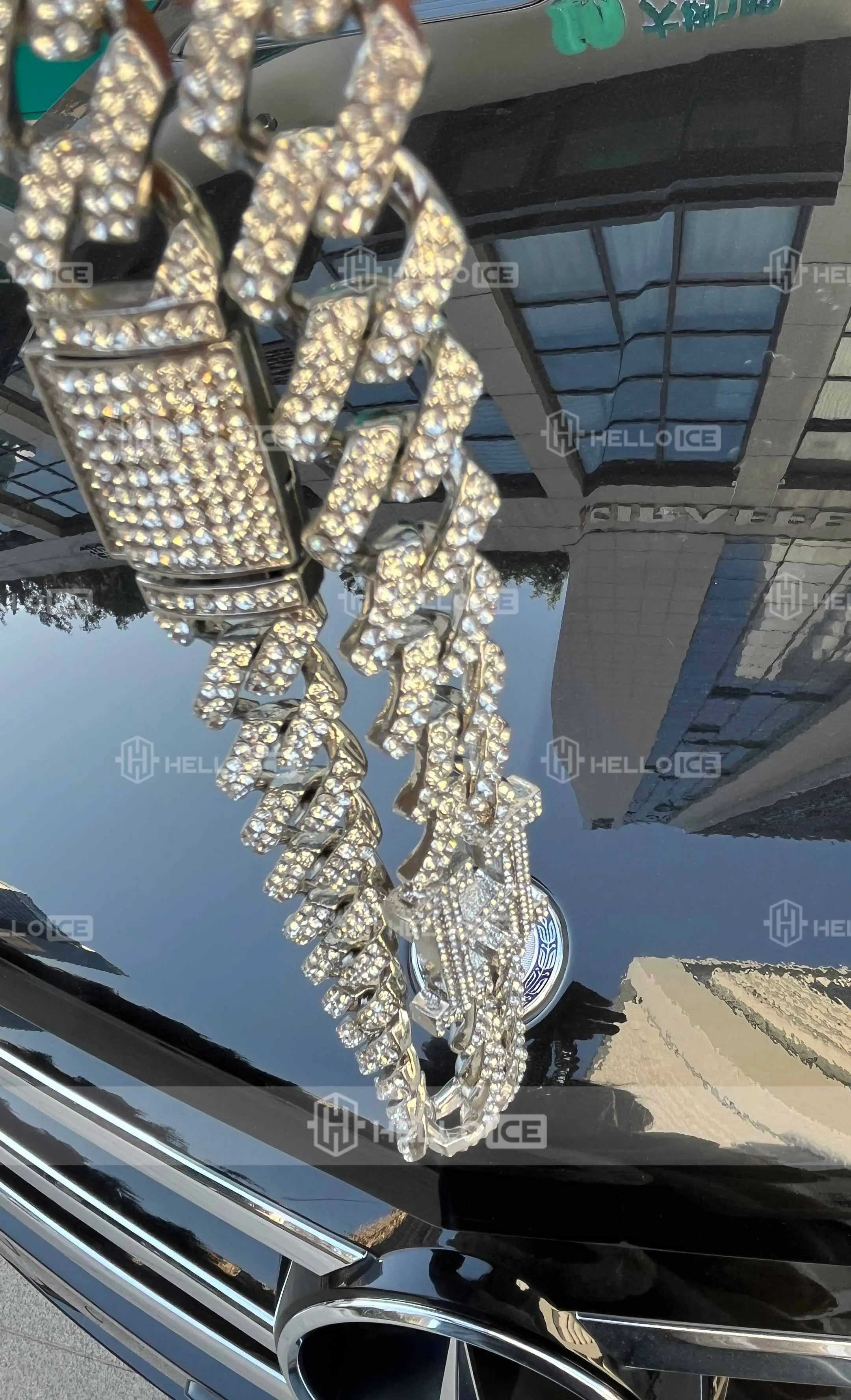 Helloice Review Image