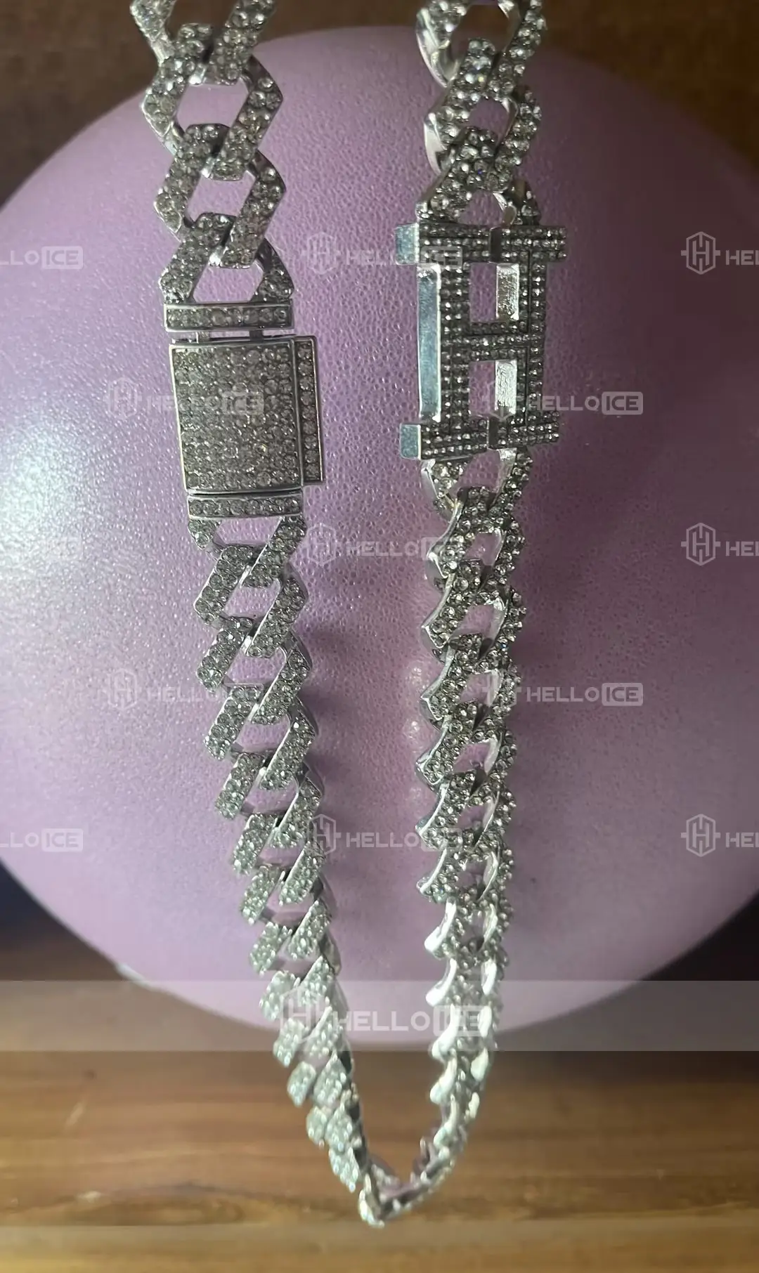 Helloice Review Image