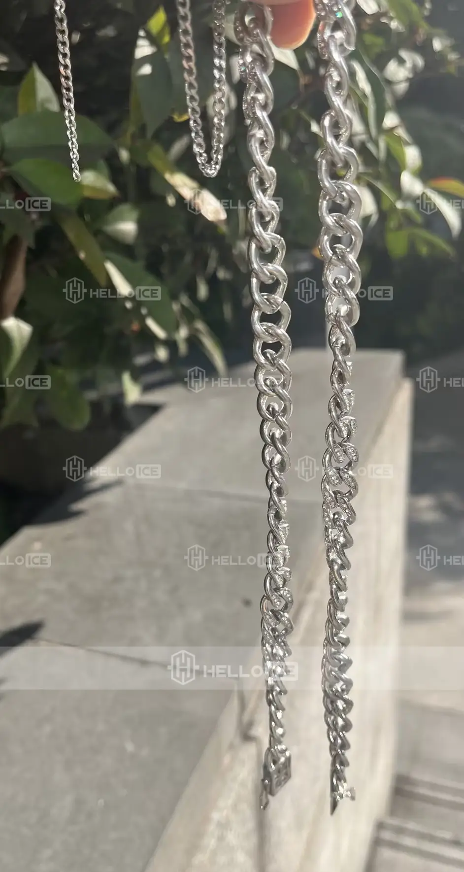 Helloice Review Image