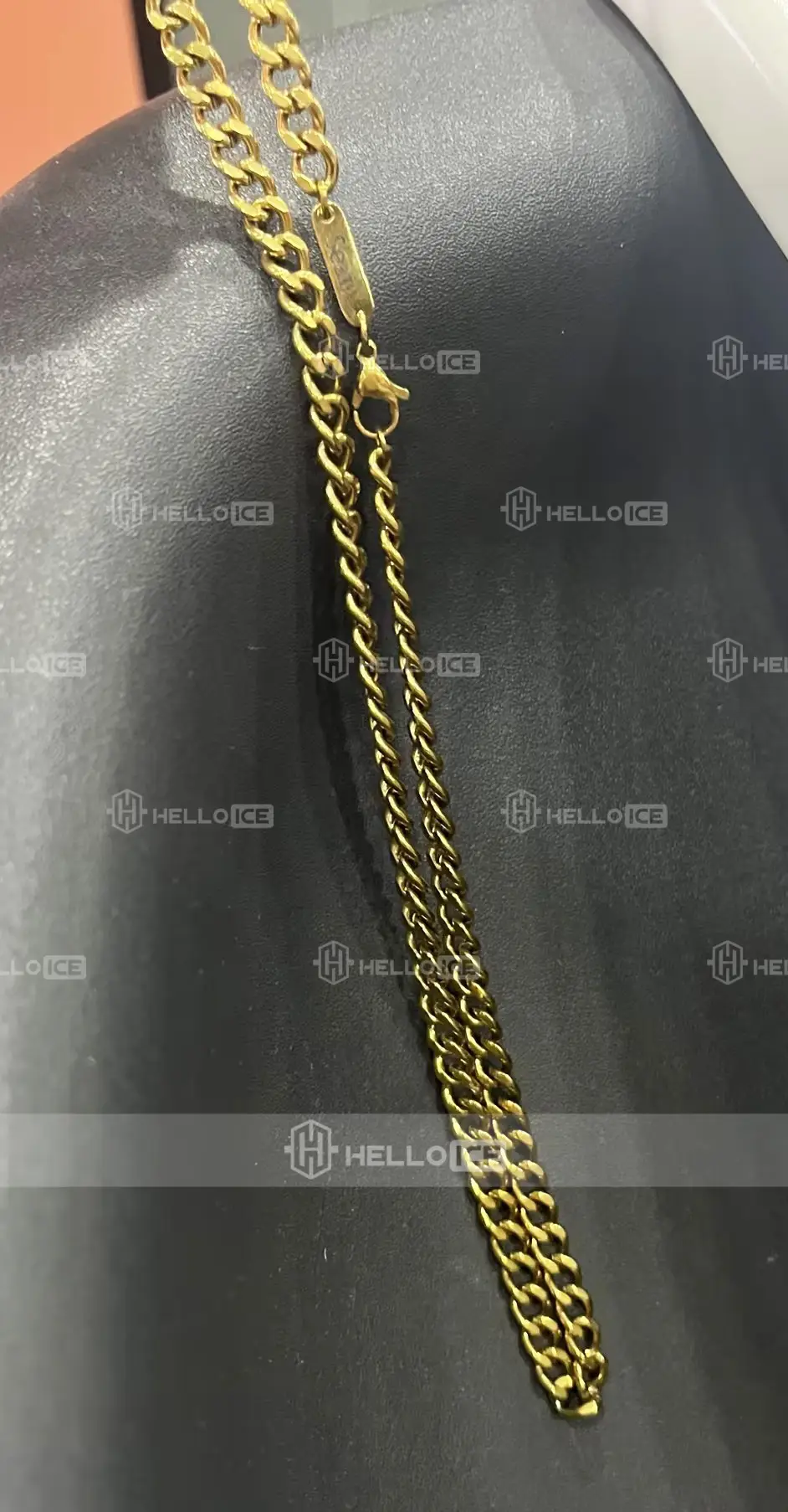 Helloice Review Image