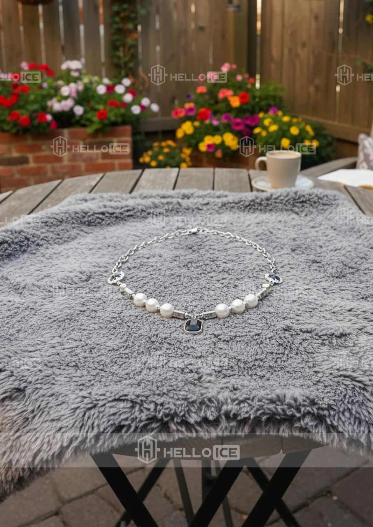 Helloice Review Image