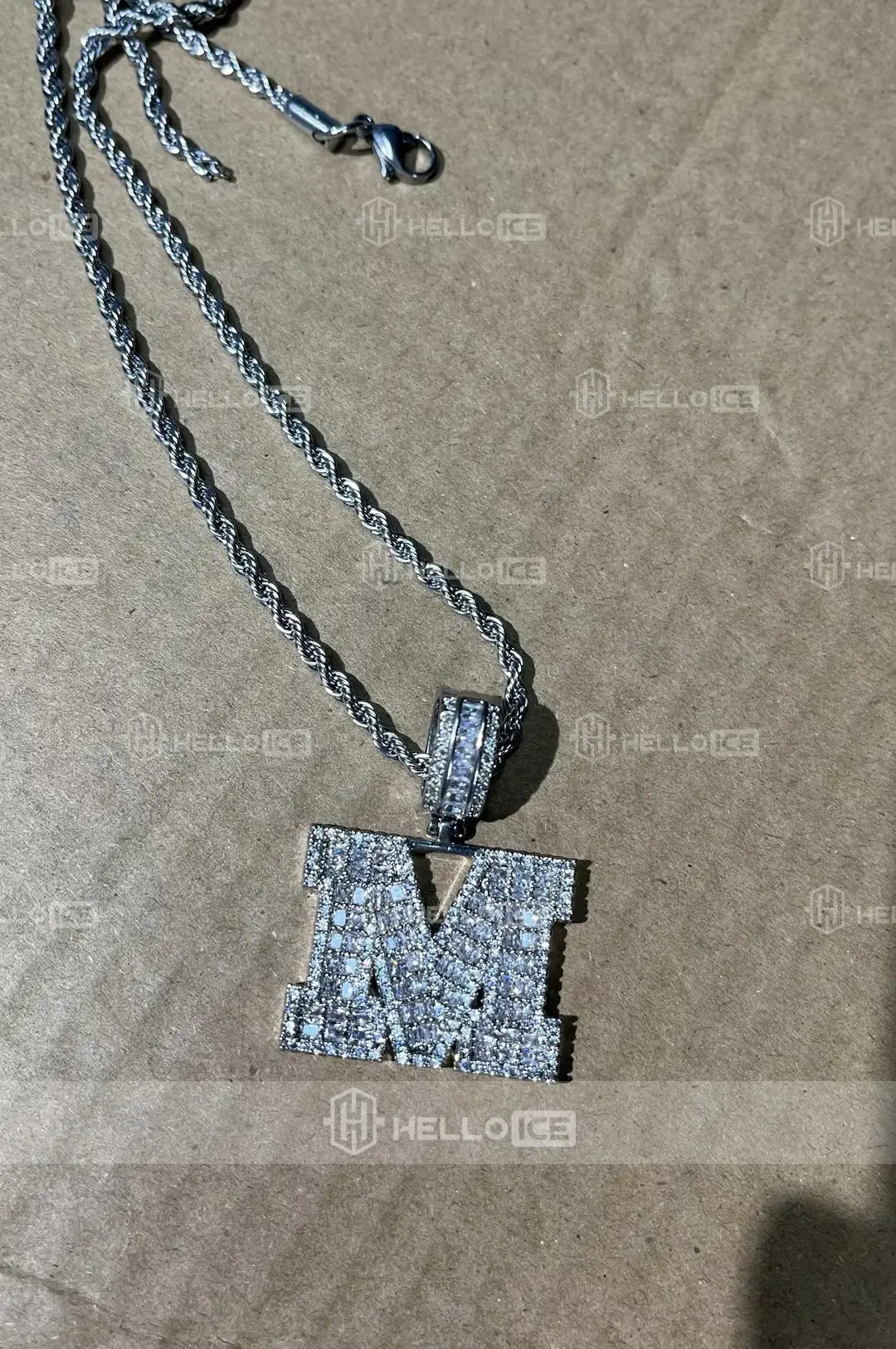 Helloice Review Image