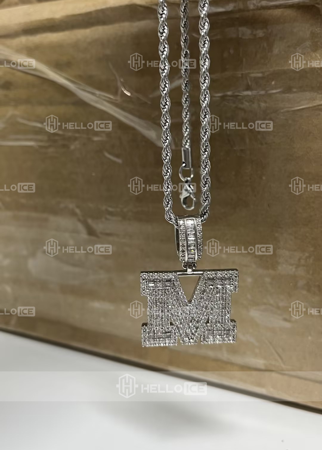 Helloice Review Image