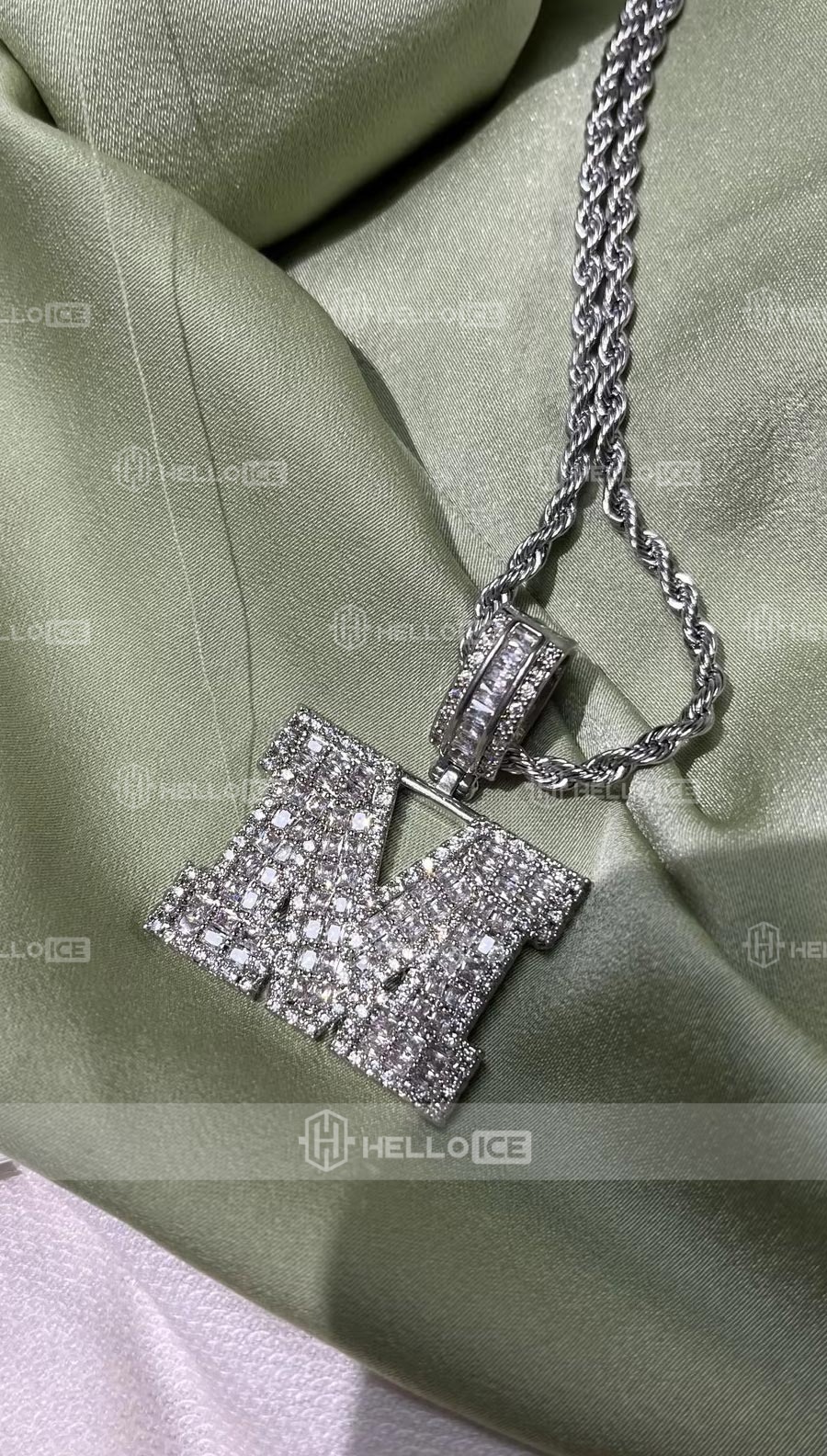 Helloice Review Image