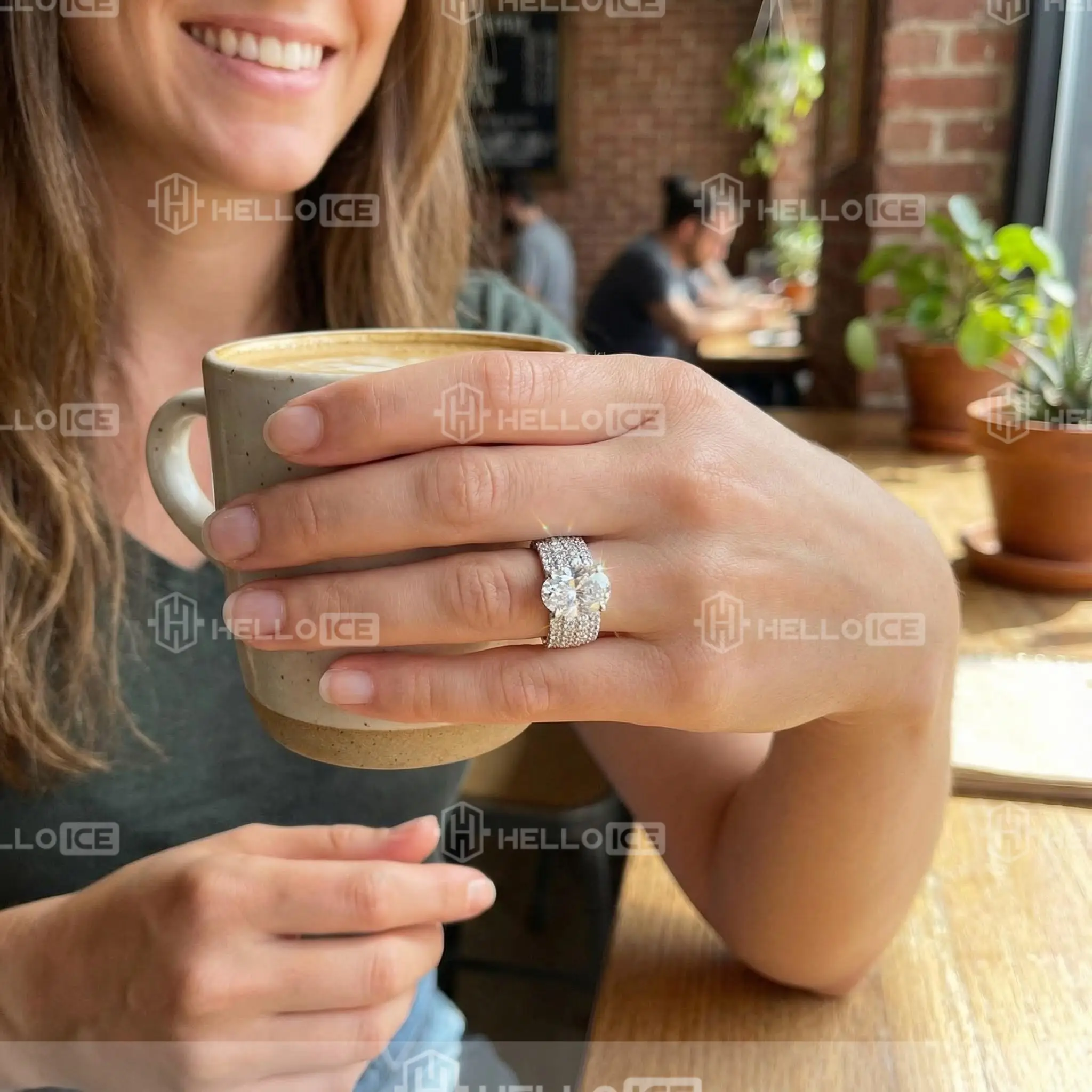 Helloice Review Image