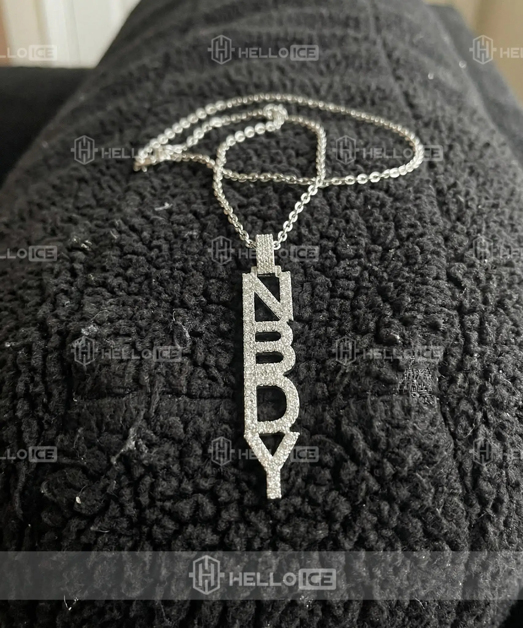 Helloice Review Image