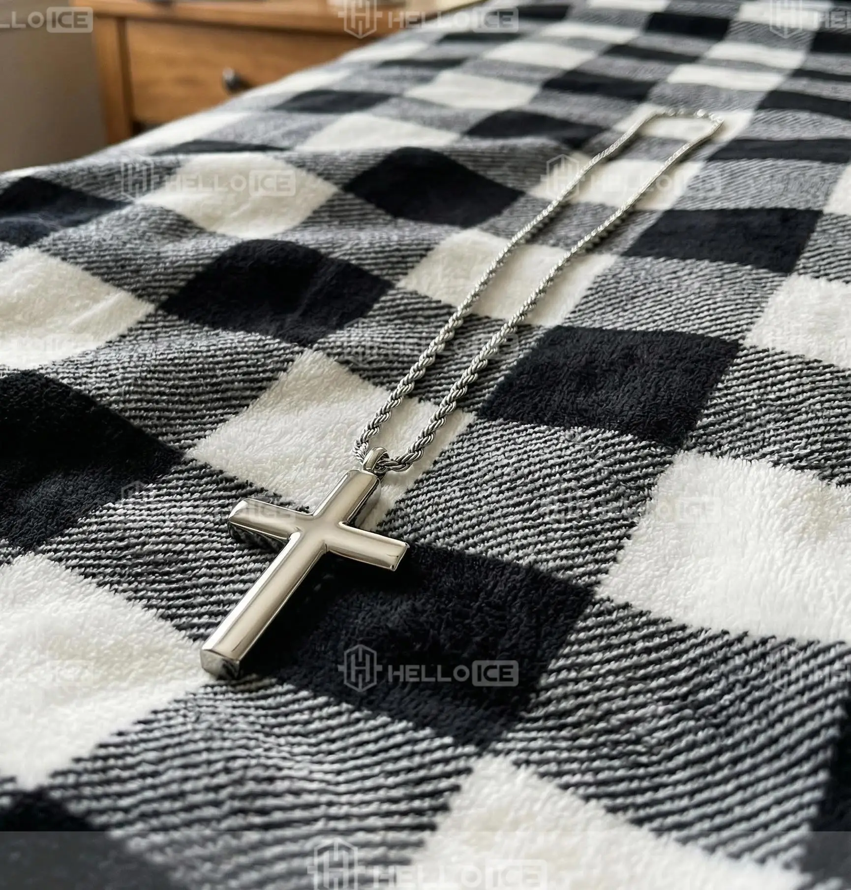 Helloice Review Image