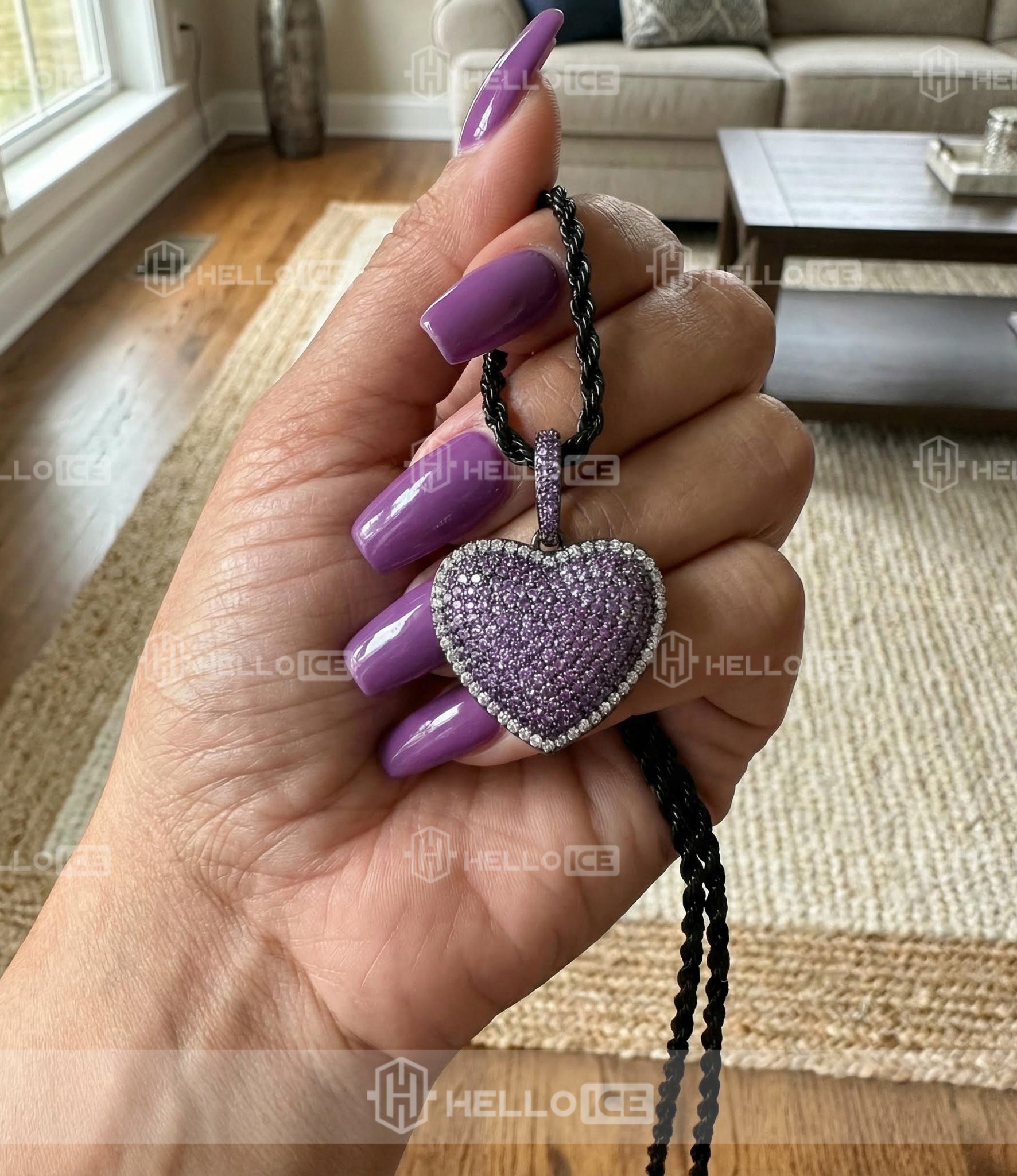 Helloice Review Image