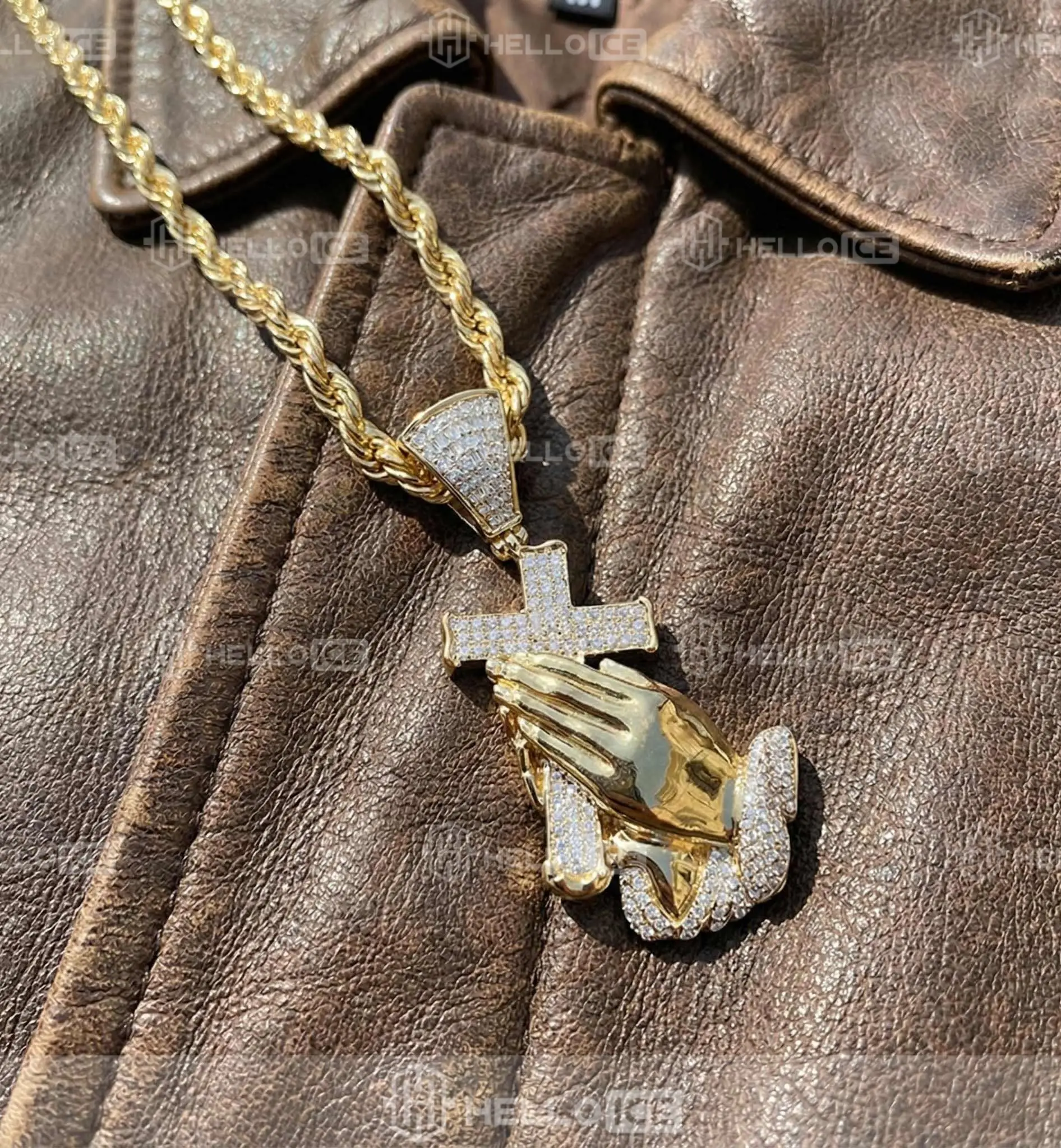 Helloice Review Image