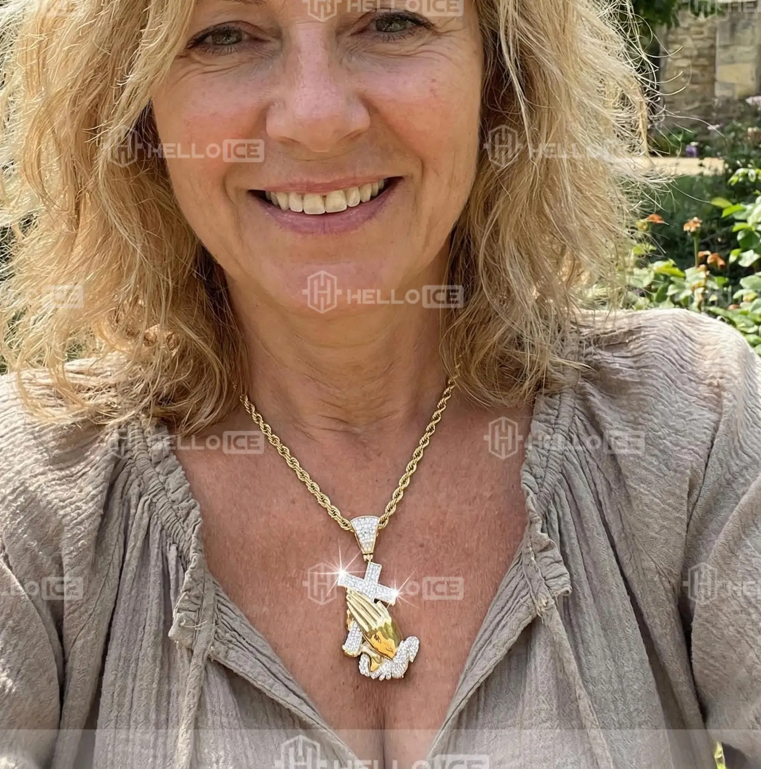 Helloice Review Image