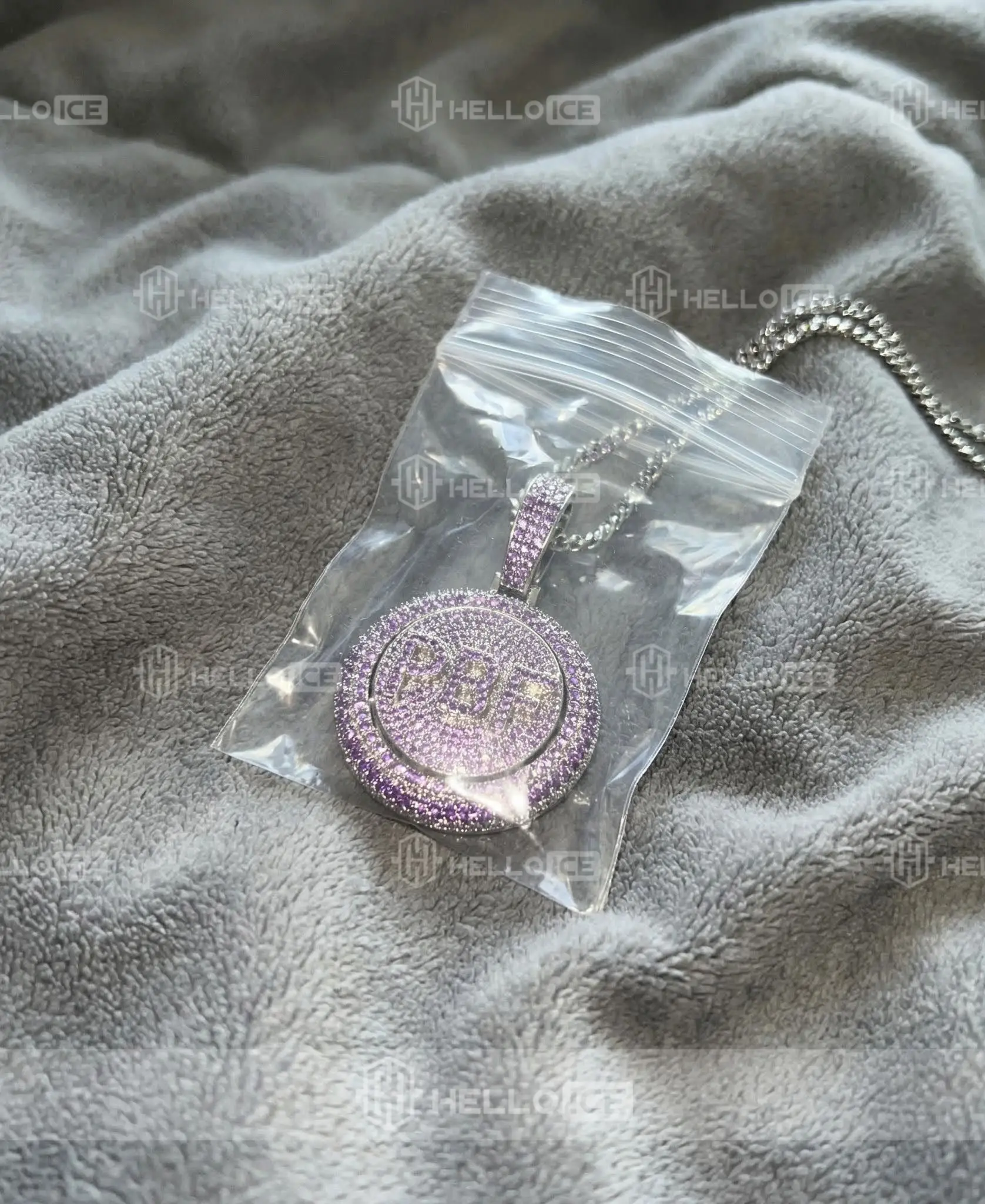 Helloice Review Image