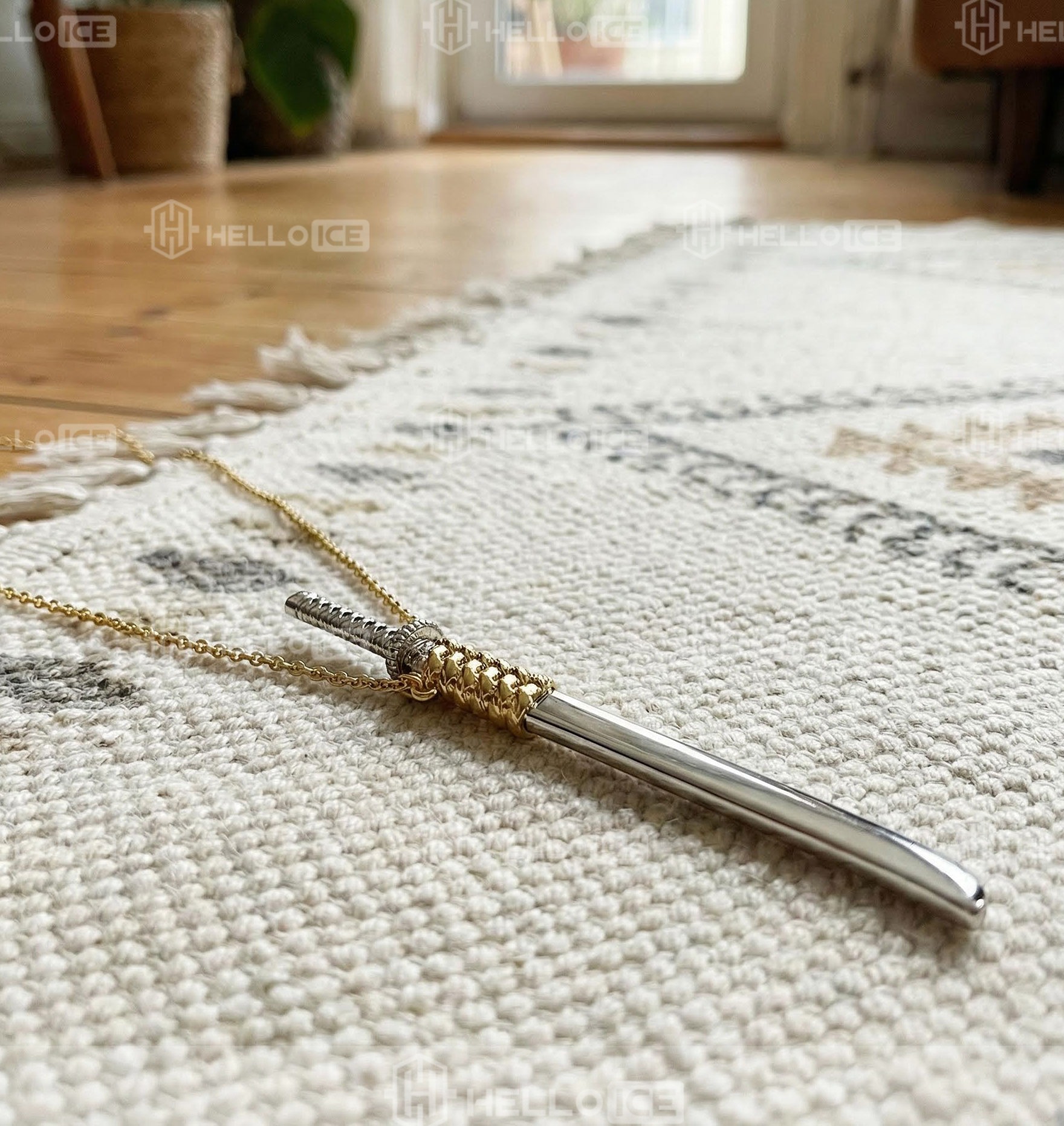 Helloice Review Image