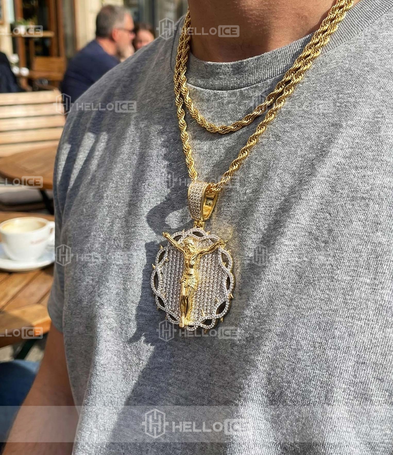 Helloice Review Image