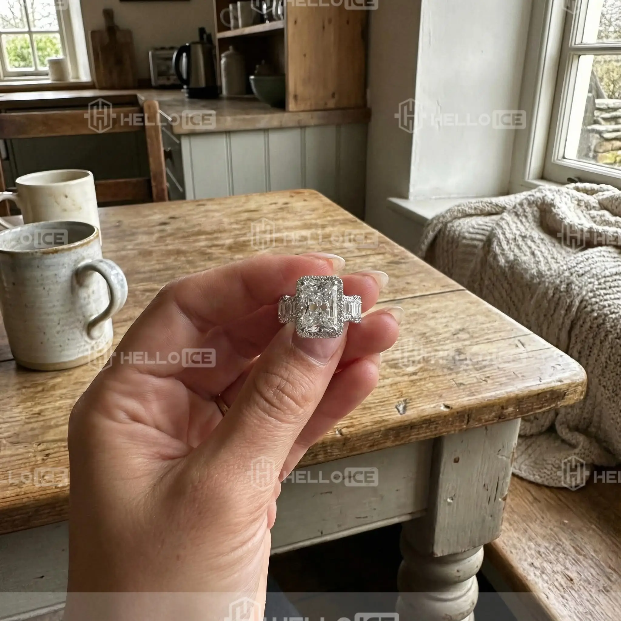 Helloice Review Image