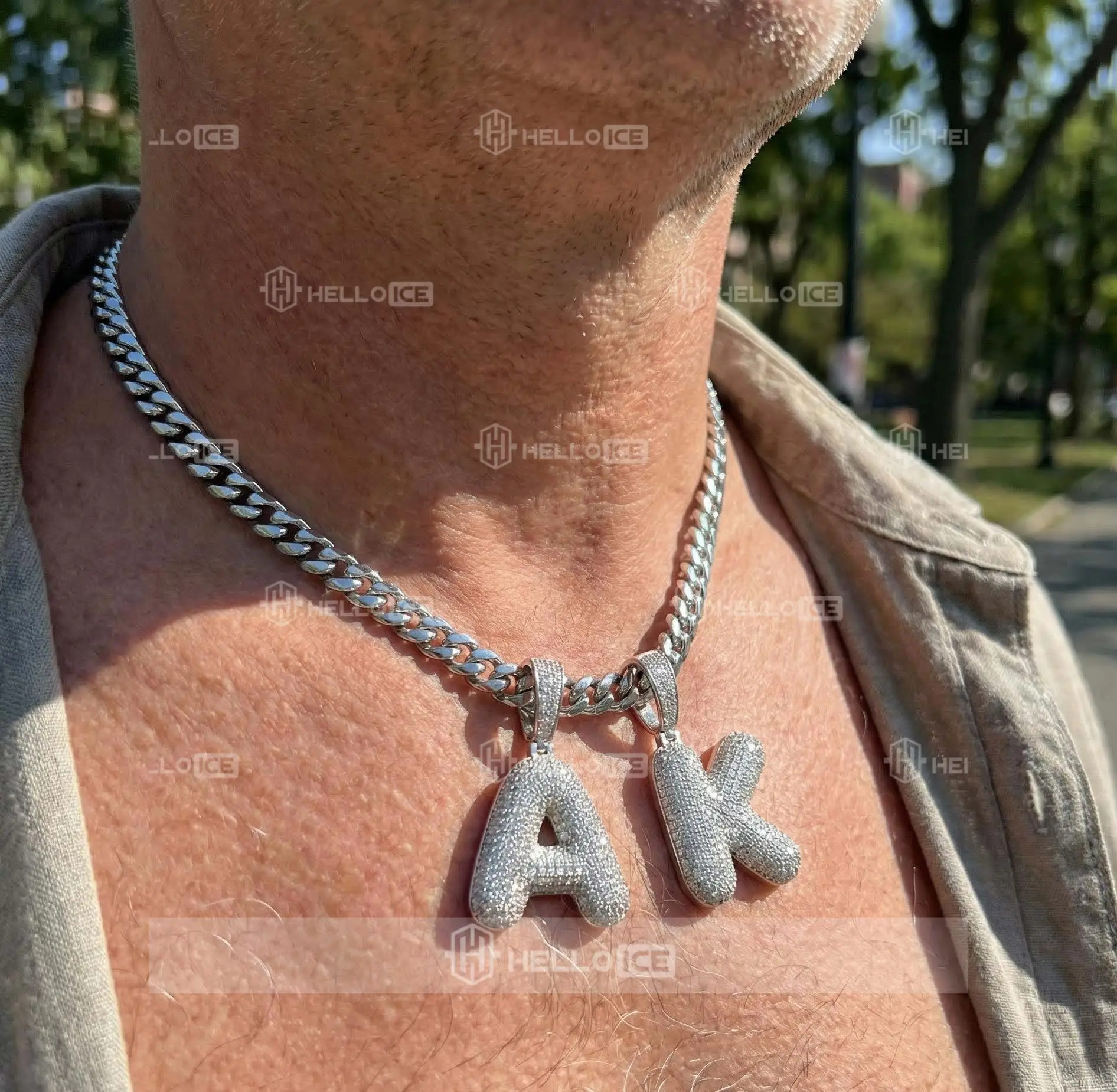 Helloice Review Image