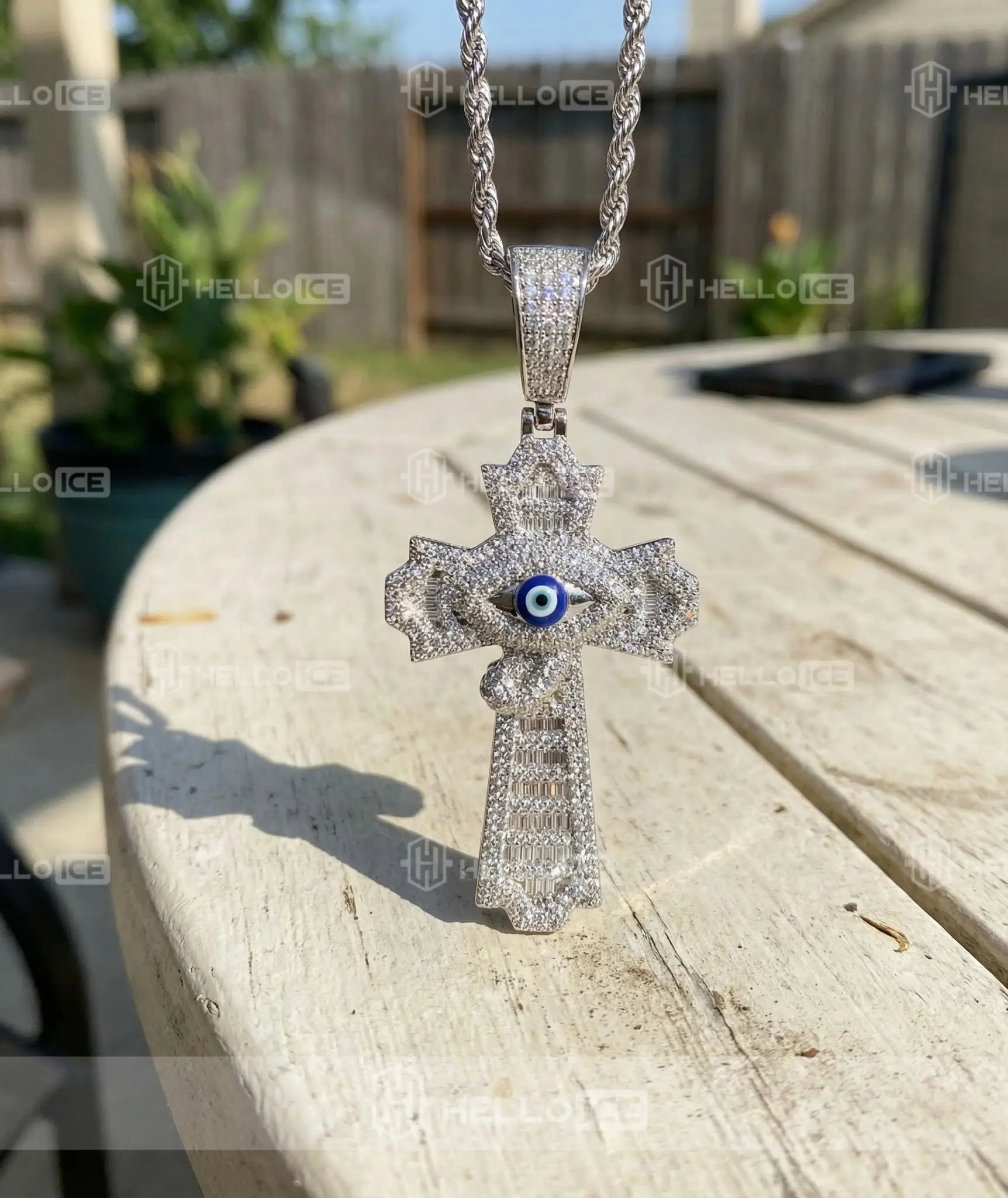 Helloice Review Image