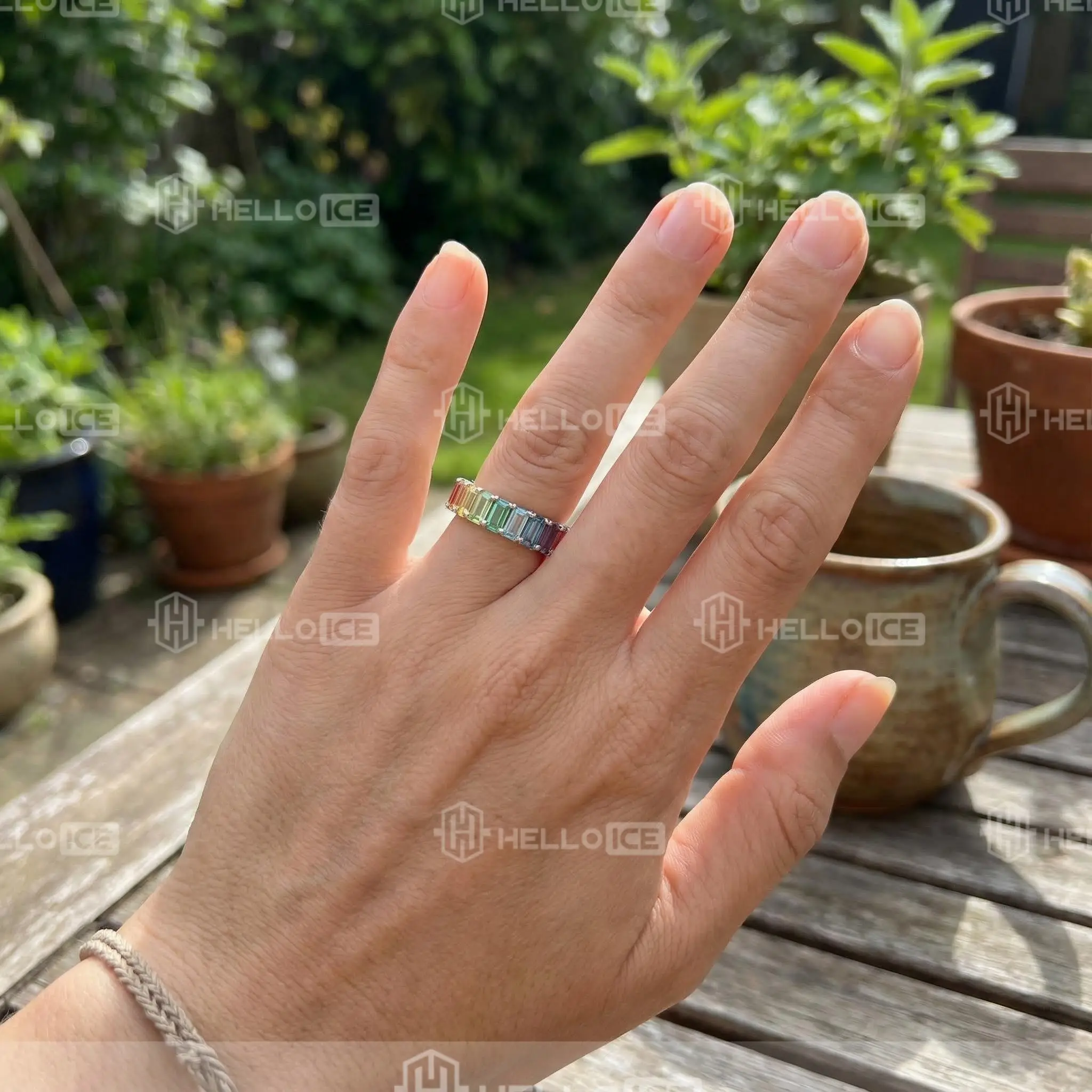 Helloice Review Image